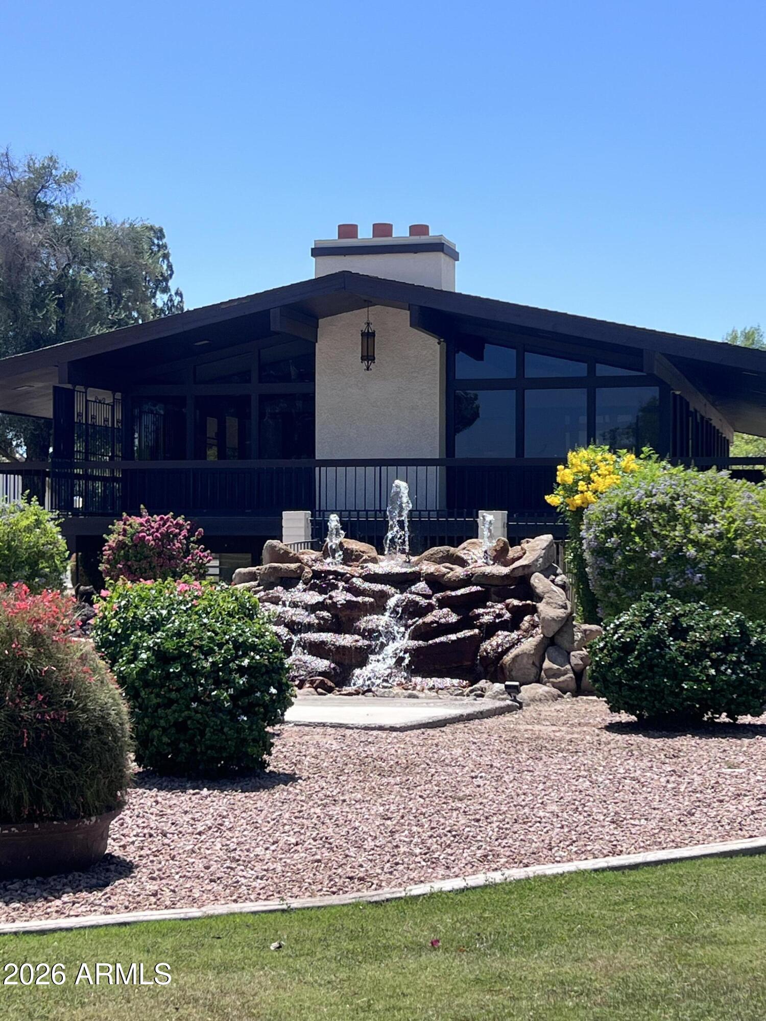 MESA THREE FOUNTAINS - Residential