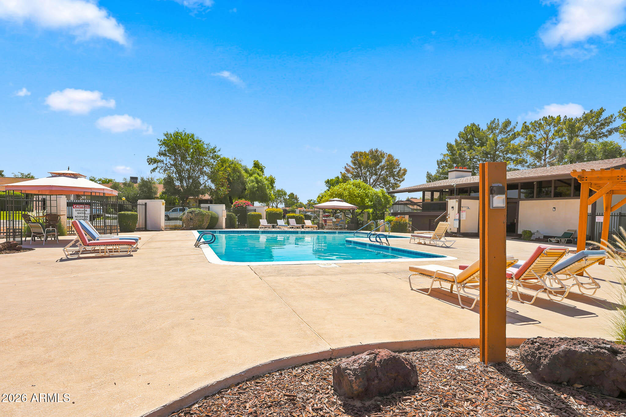 MESA THREE FOUNTAINS - Residential
