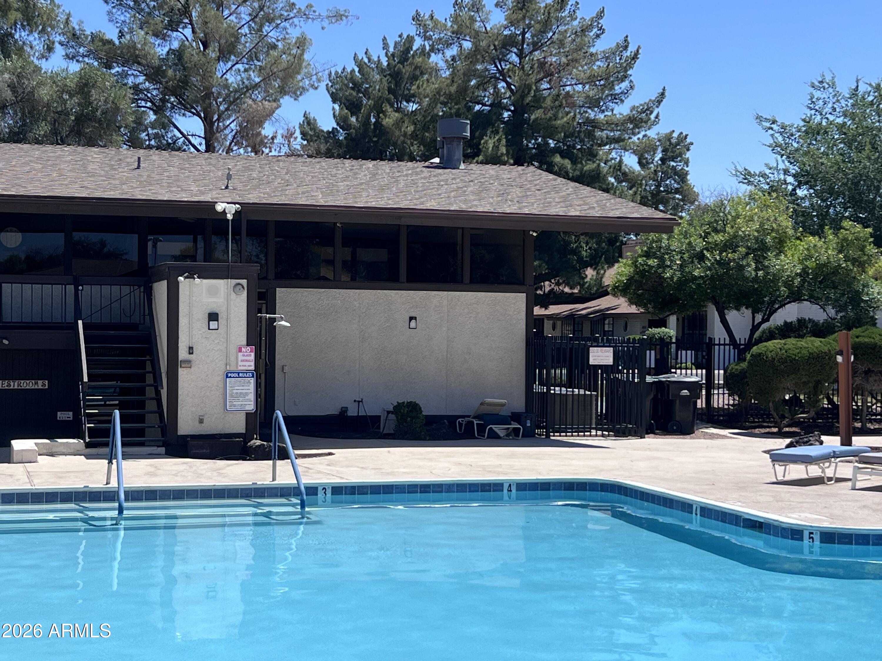 MESA THREE FOUNTAINS - Residential