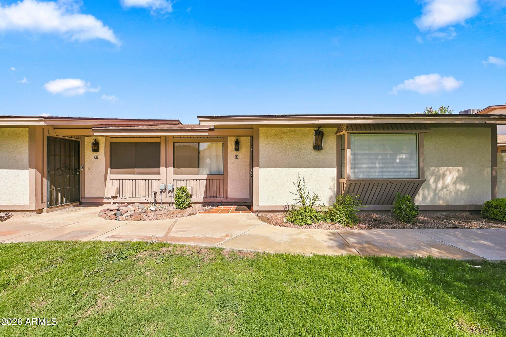 MESA THREE FOUNTAINS - Residential