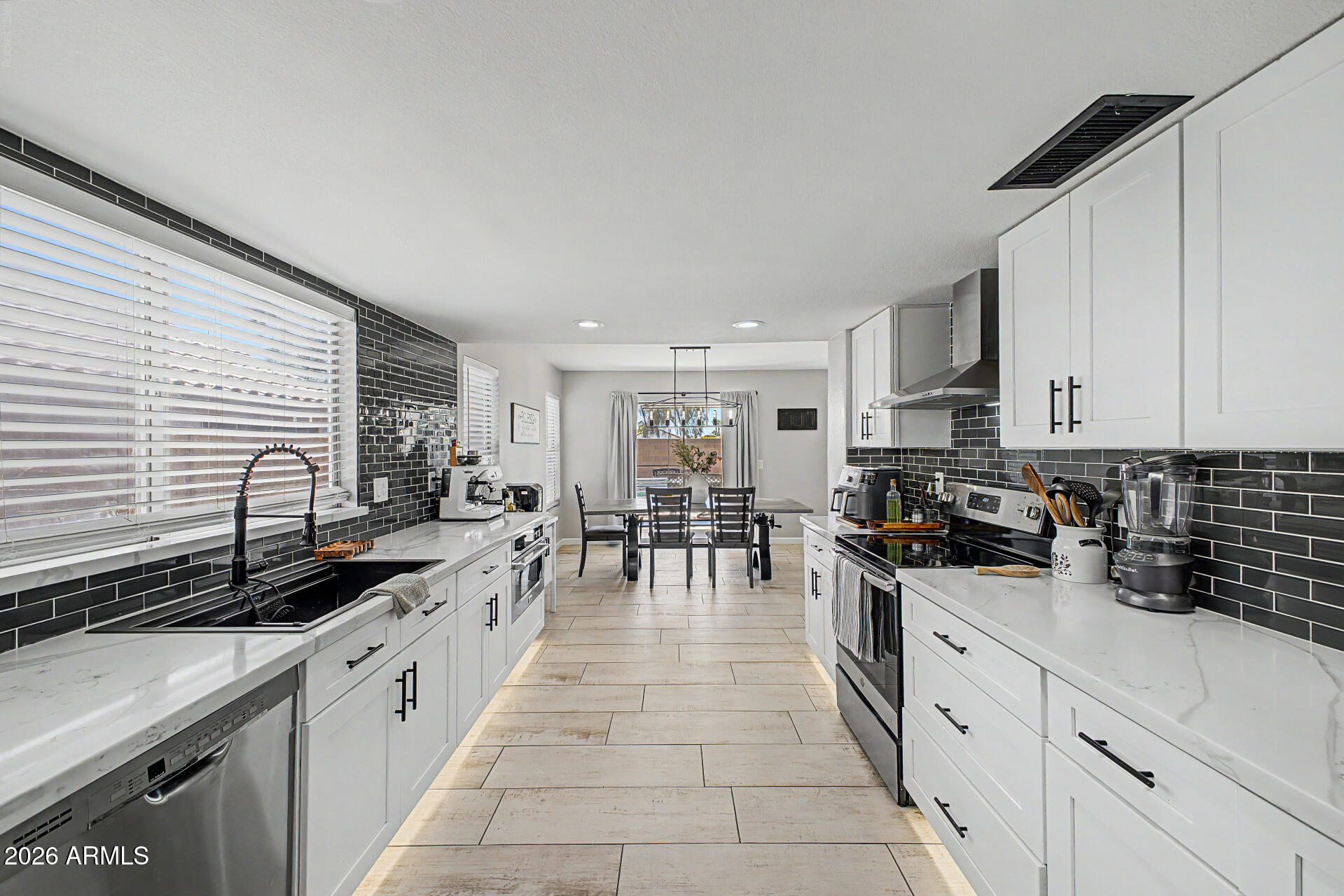 CRYSTAL CREEK - Residential