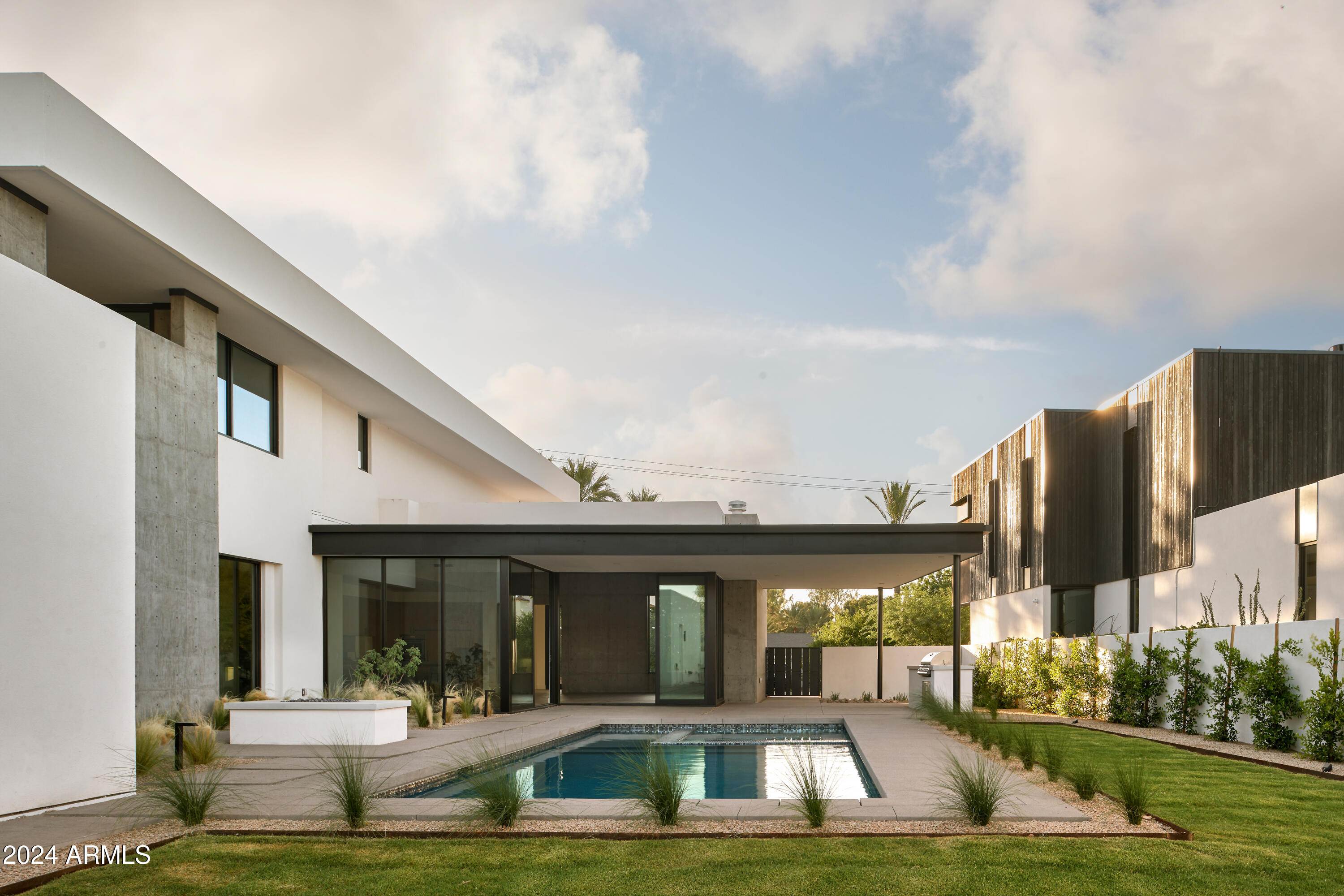 INGLESIDE CLUB - Residential