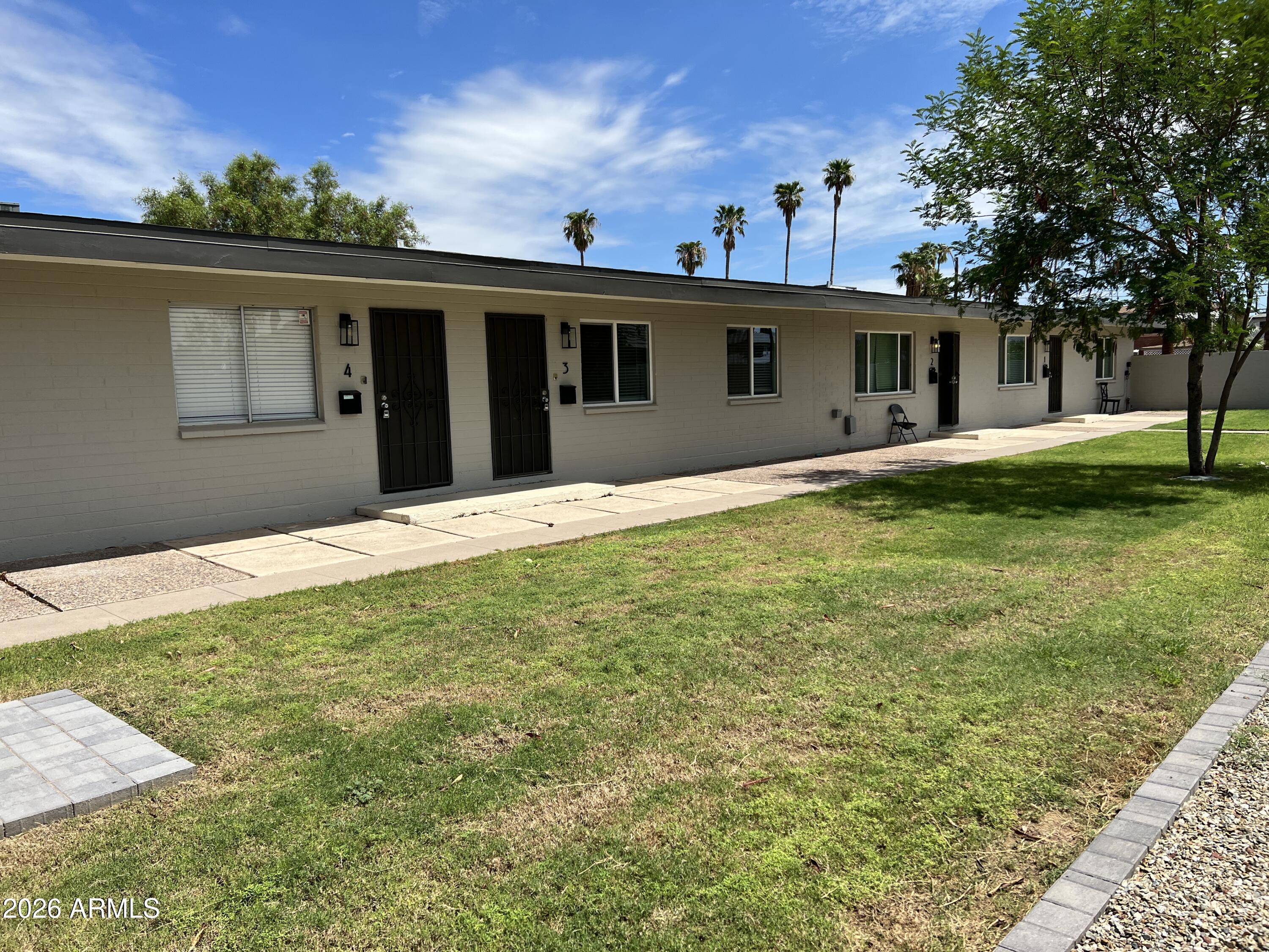 Central Phoenix 4 Unit Property Near Melrose & Light Rail
Located at 3630 N. 15th Ave, this well situated 4-plex places residents in the center of everything Phoenix has to offer. Minutes from Uptown dining, shopping, entertainment, and transit, the property attracts renters seeking convenience and urban living. Each unit offers comfortable living spaces, on site parking, and easy access to I-17 and downtown.
A rare opportunity to own a multi unit property in a high demand rental corridor with strong long term appreciation.