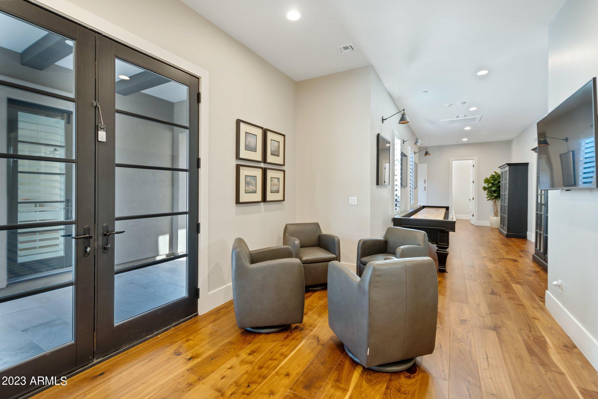 DC RANCH - Residential