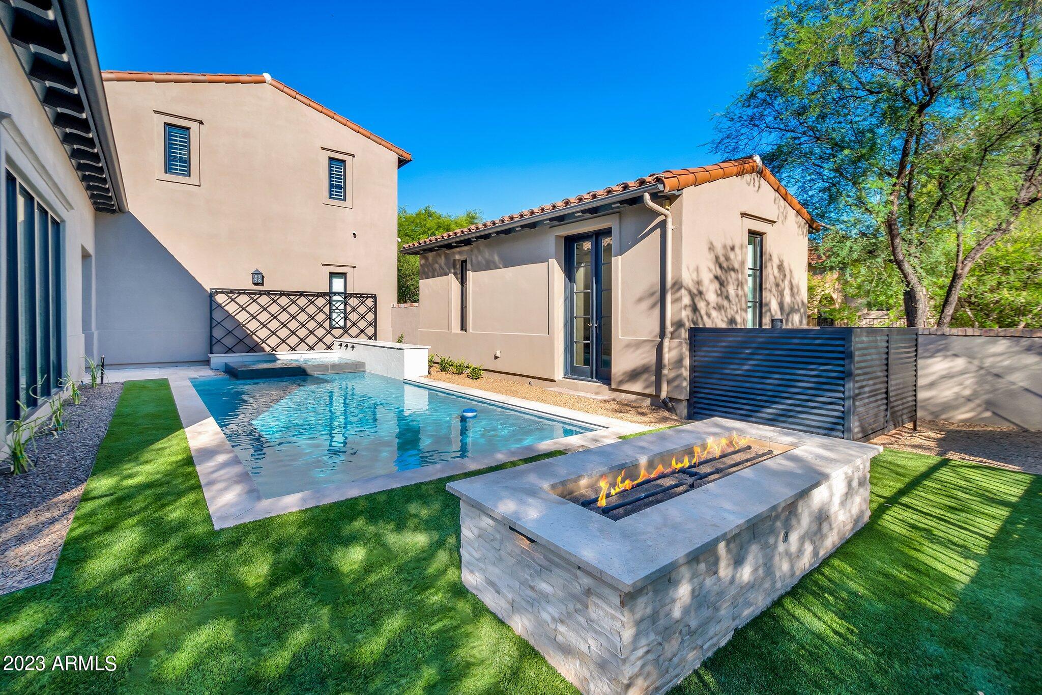 DC RANCH - Residential