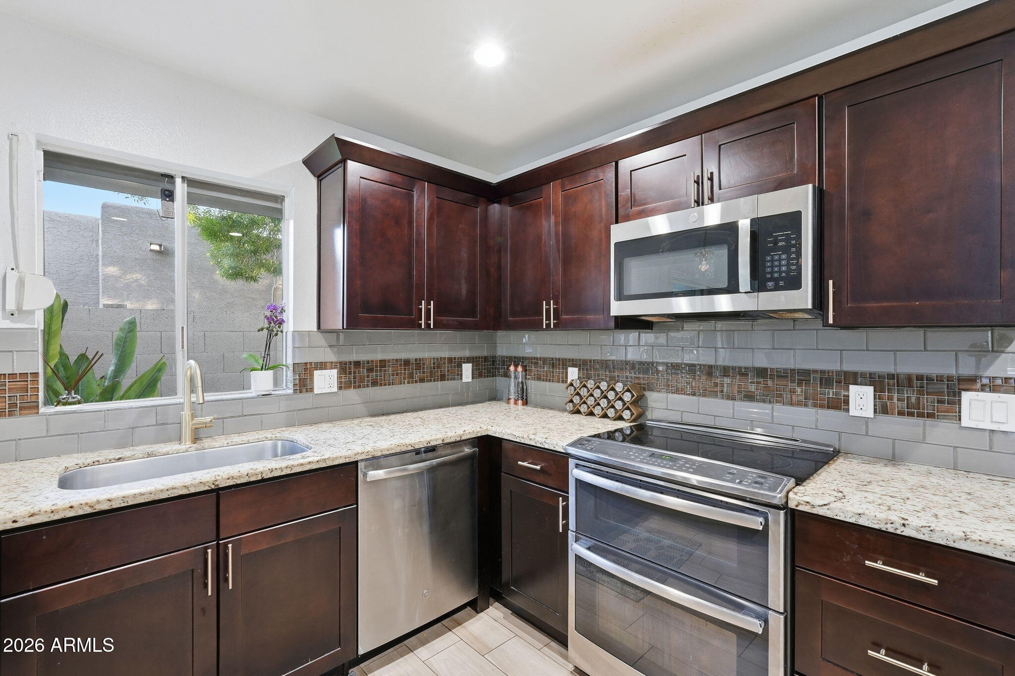 BRIARWOOD 2 - Residential