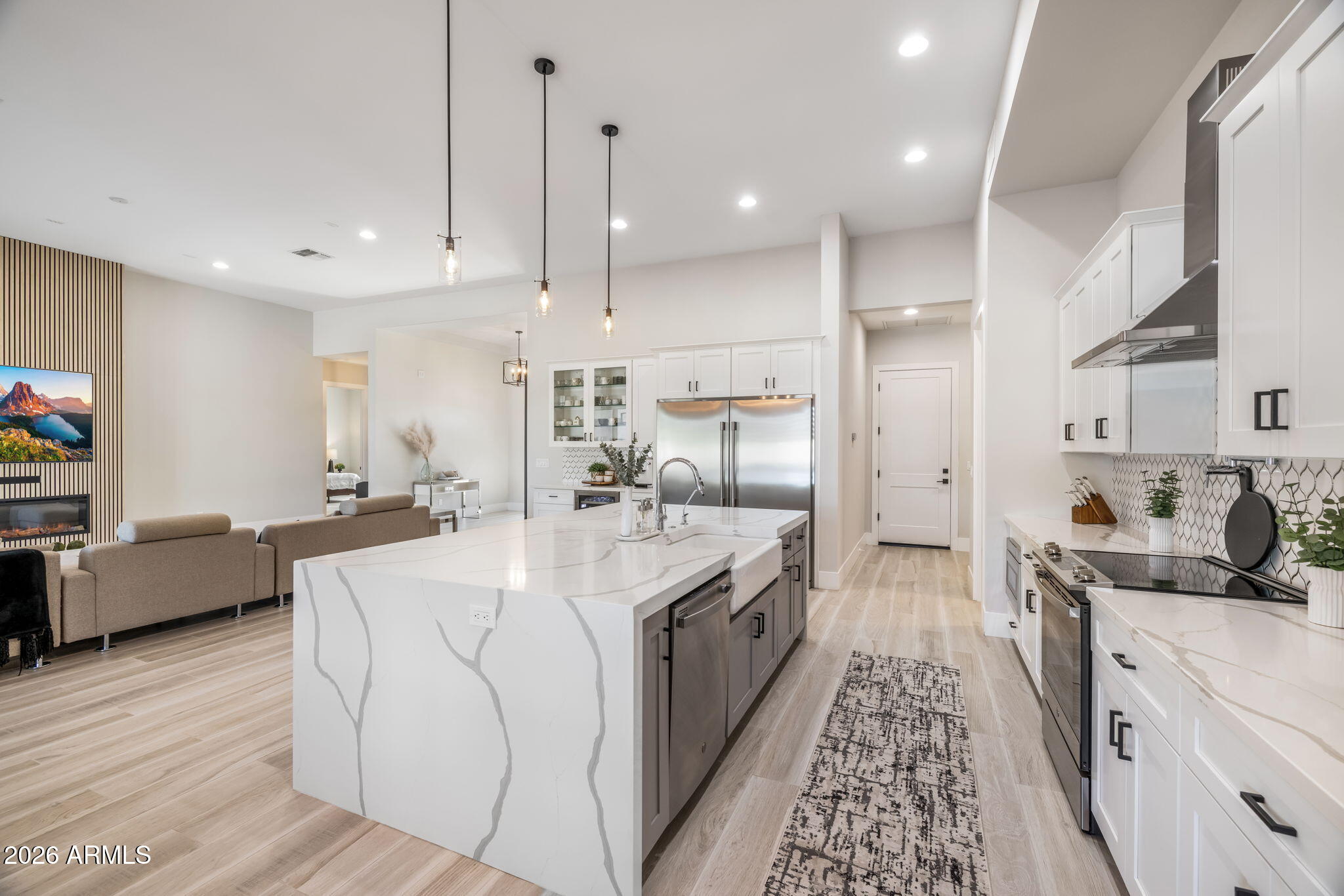 DESERT HILLS - Residential