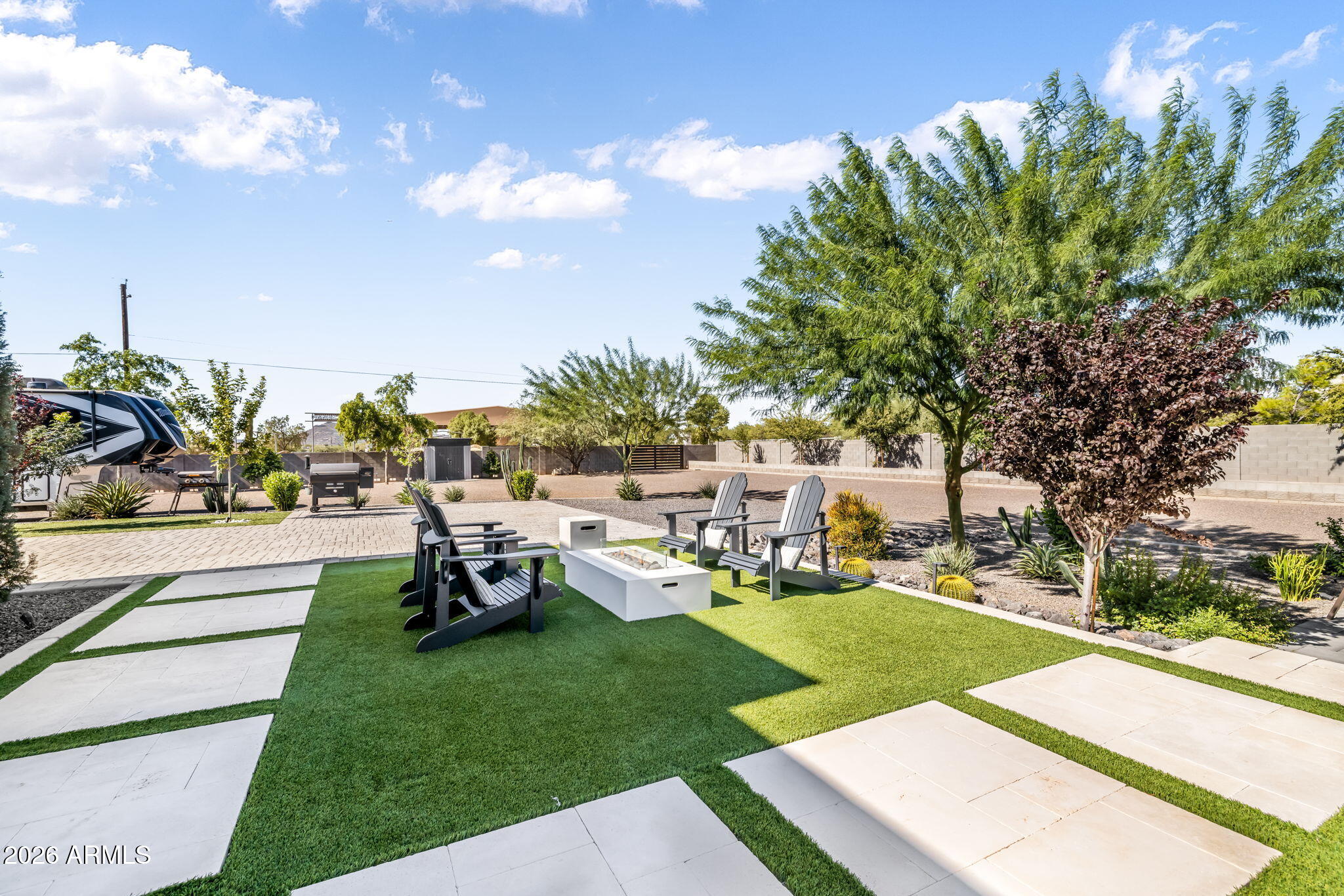 DESERT HILLS - Residential