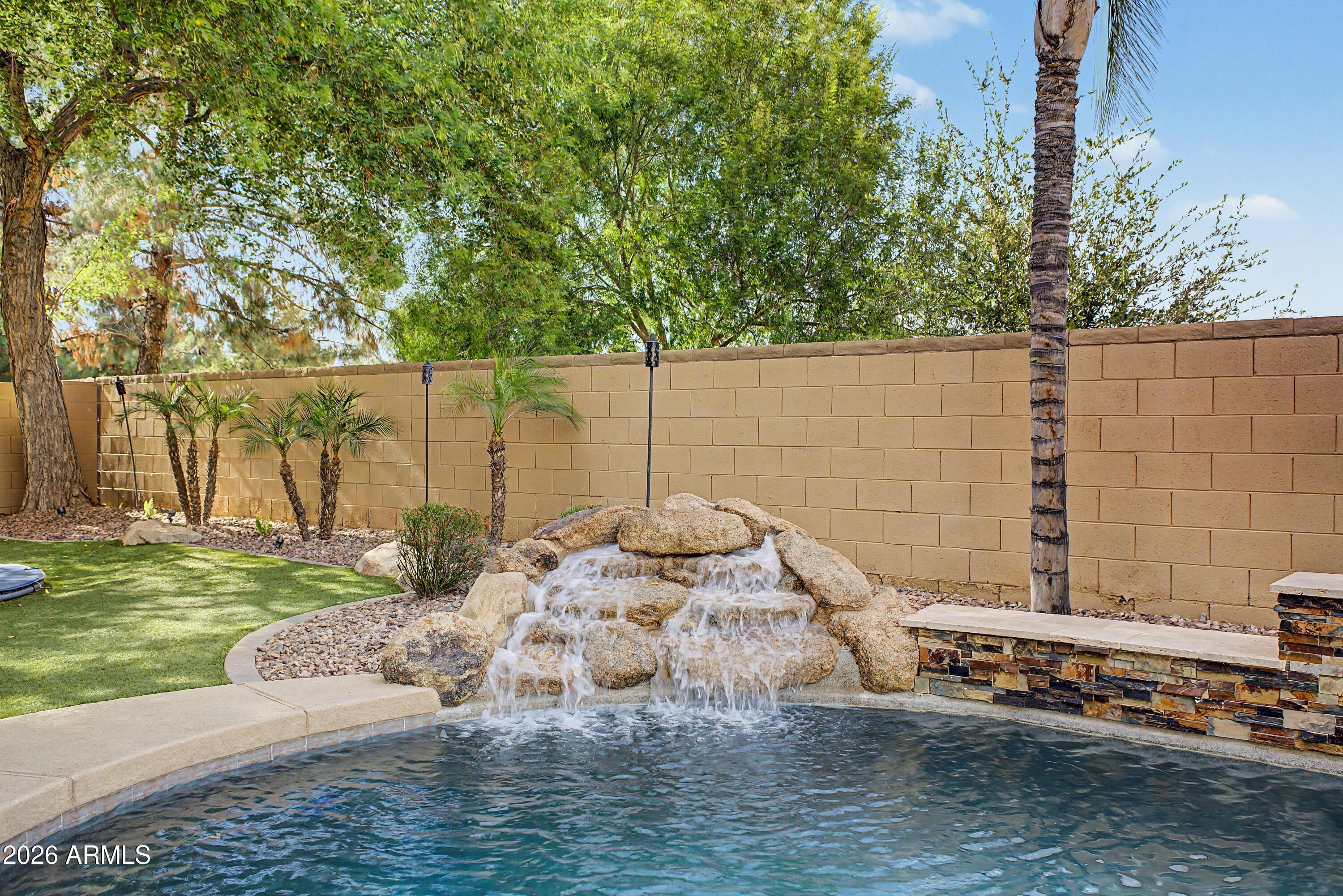 Shadow Ridge - Residential