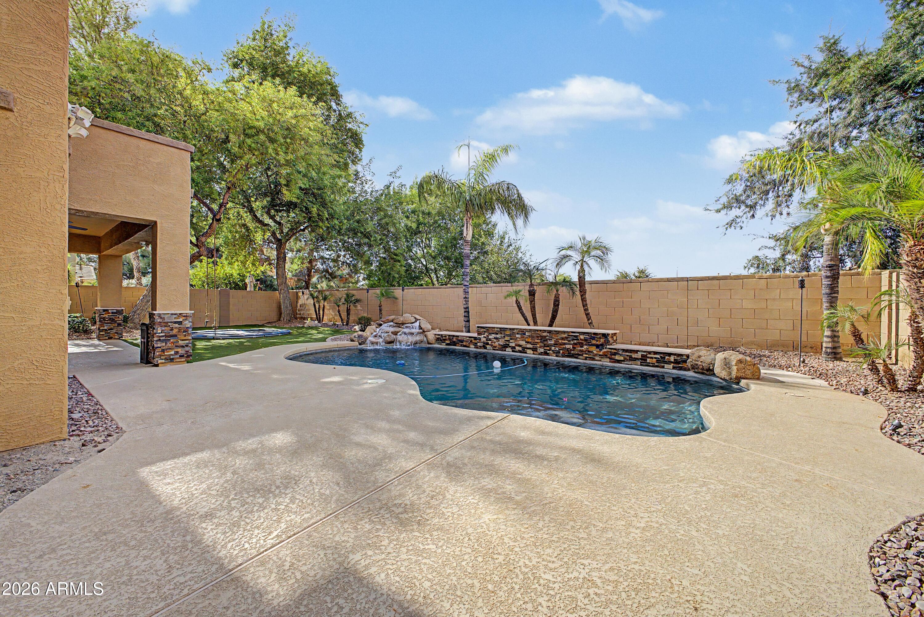 Shadow Ridge - Residential