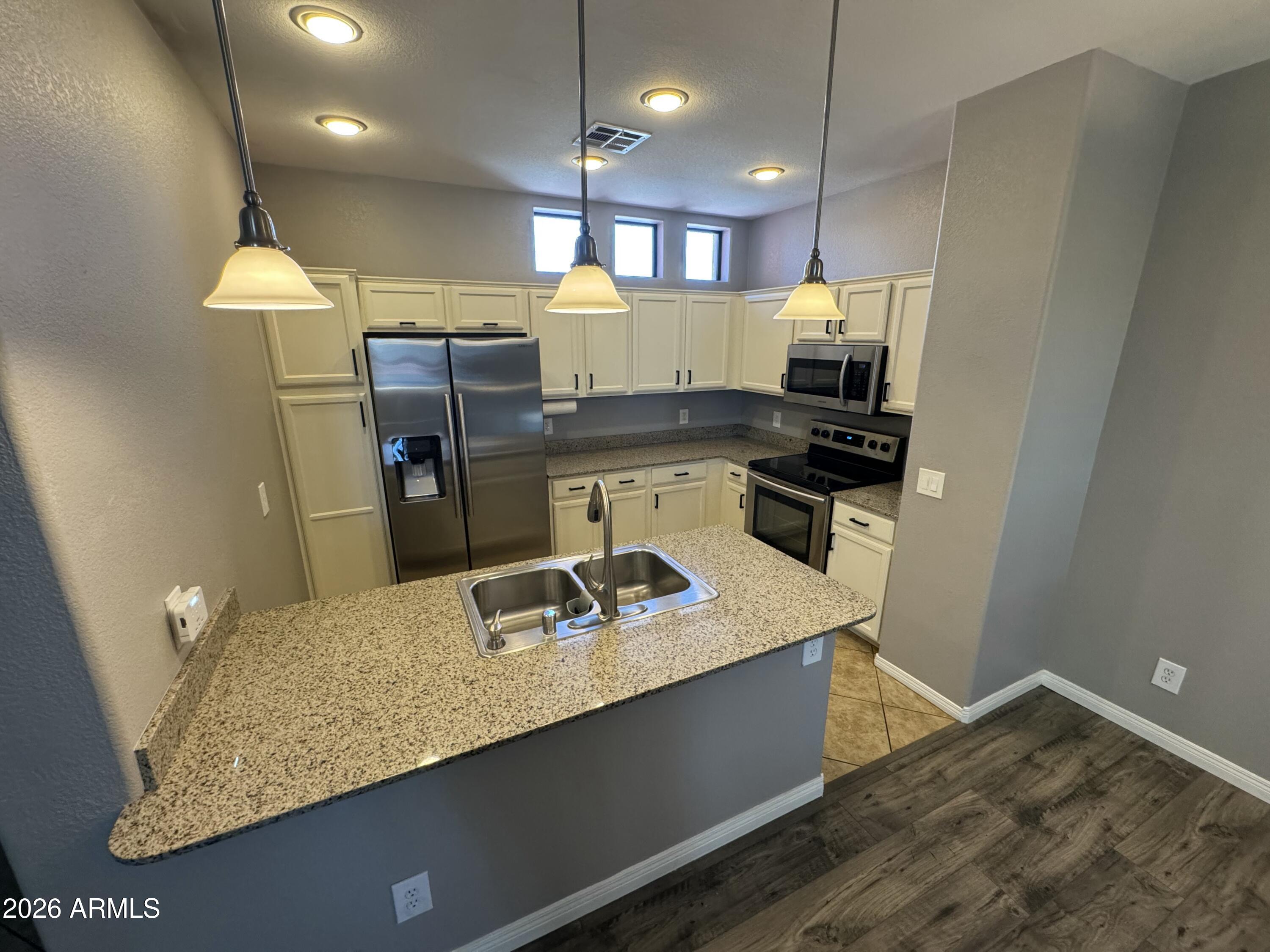 123 WASHINGTON - Residential Lease