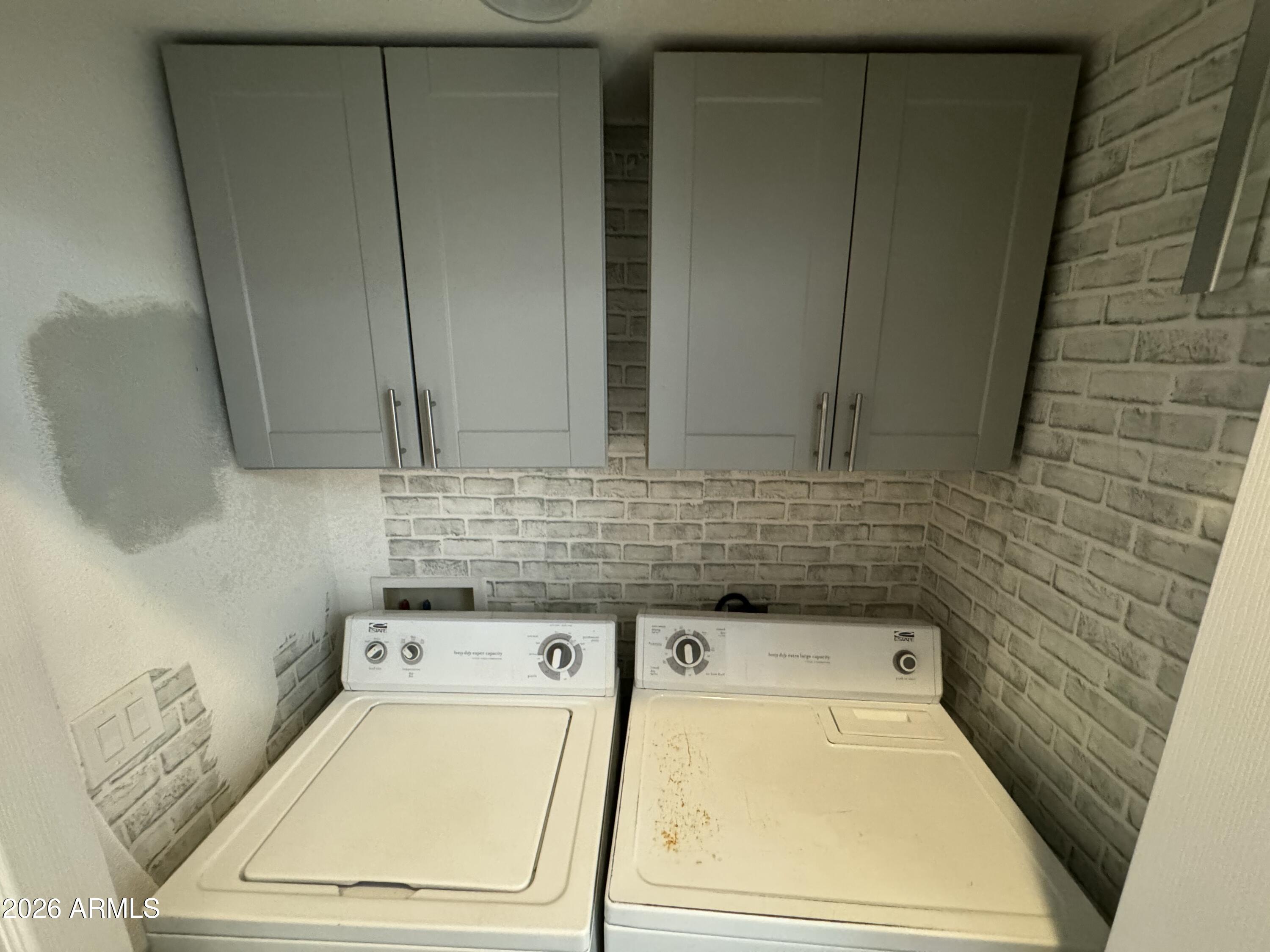 123 WASHINGTON - Residential Lease