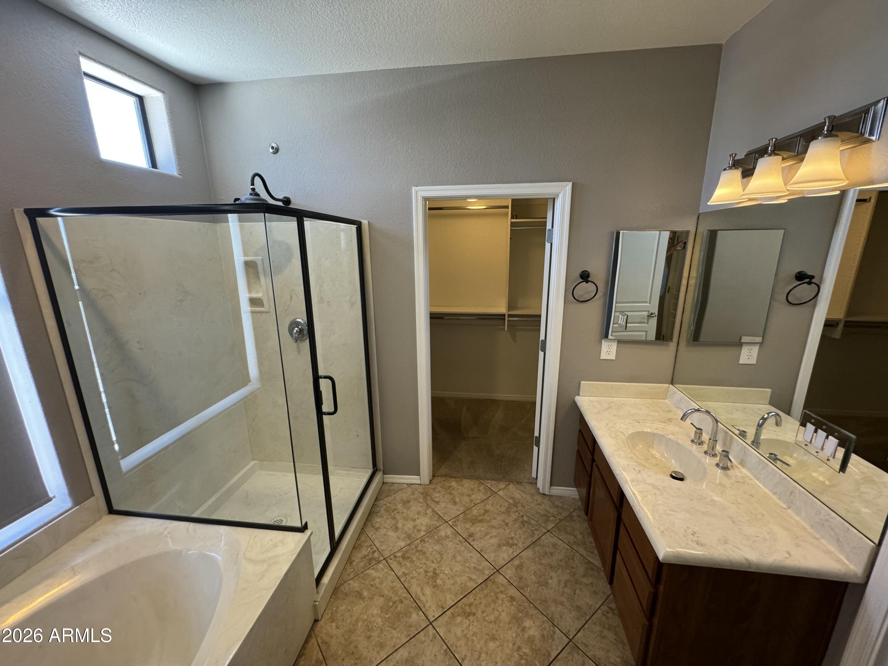 123 WASHINGTON - Residential Lease