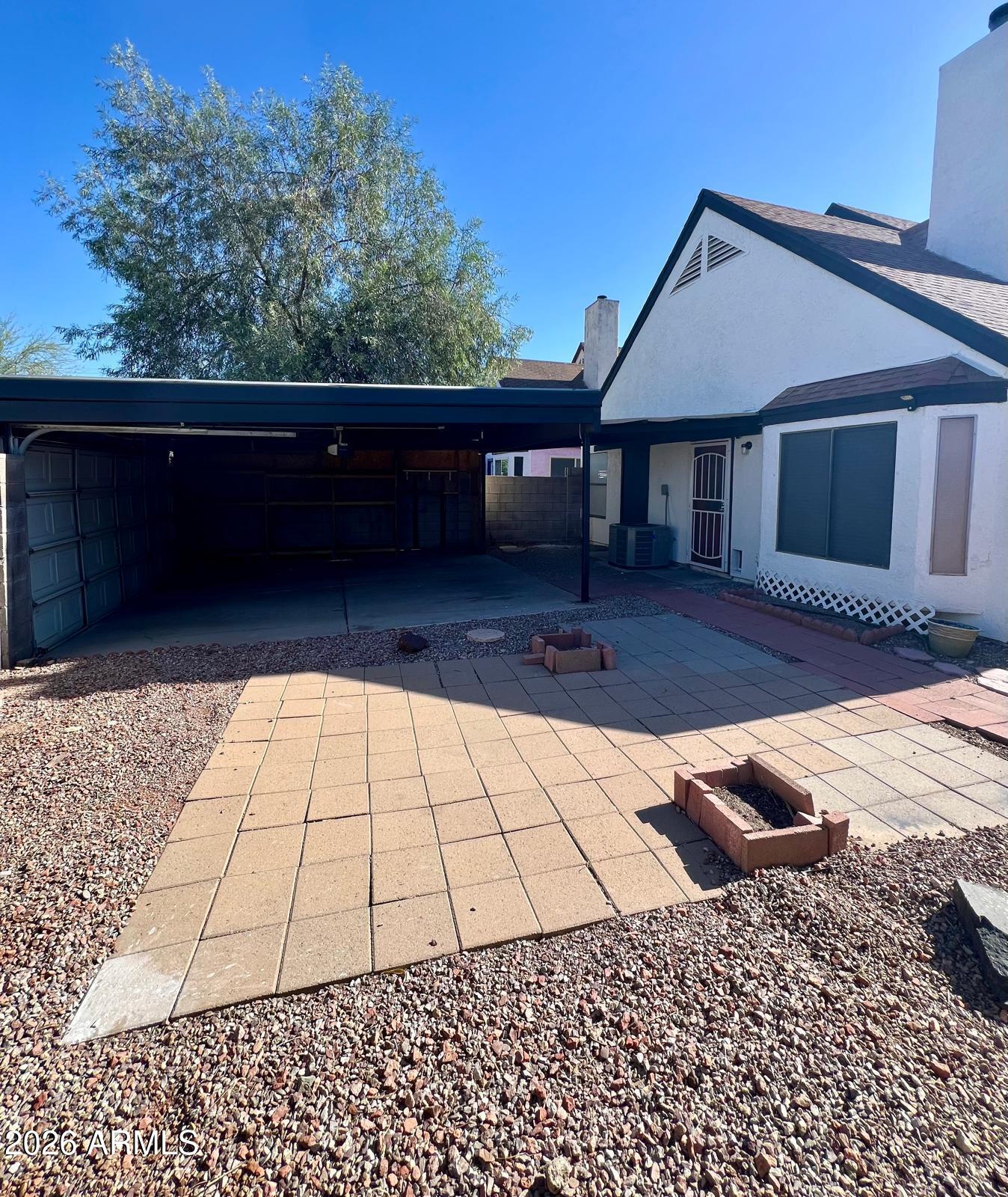 ROSE GARDEN PLACE UNIT 3 - Residential Lease