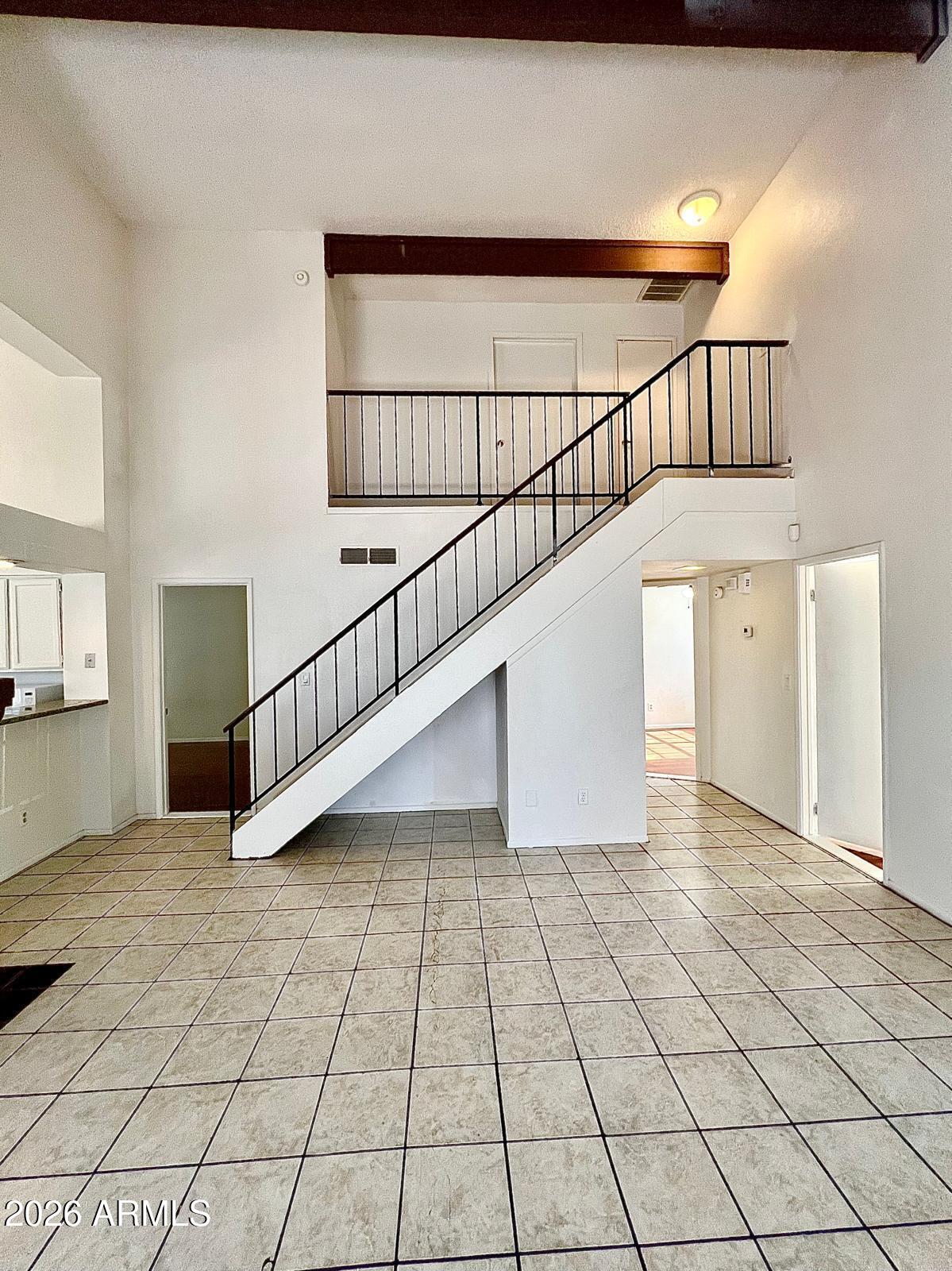 ROSE GARDEN PLACE UNIT 3 - Residential Lease