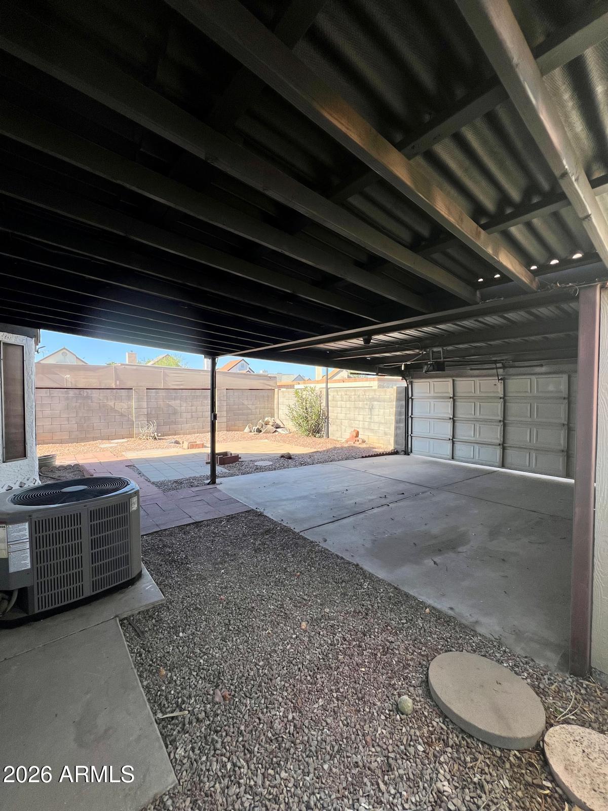 ROSE GARDEN PLACE UNIT 3 - Residential Lease