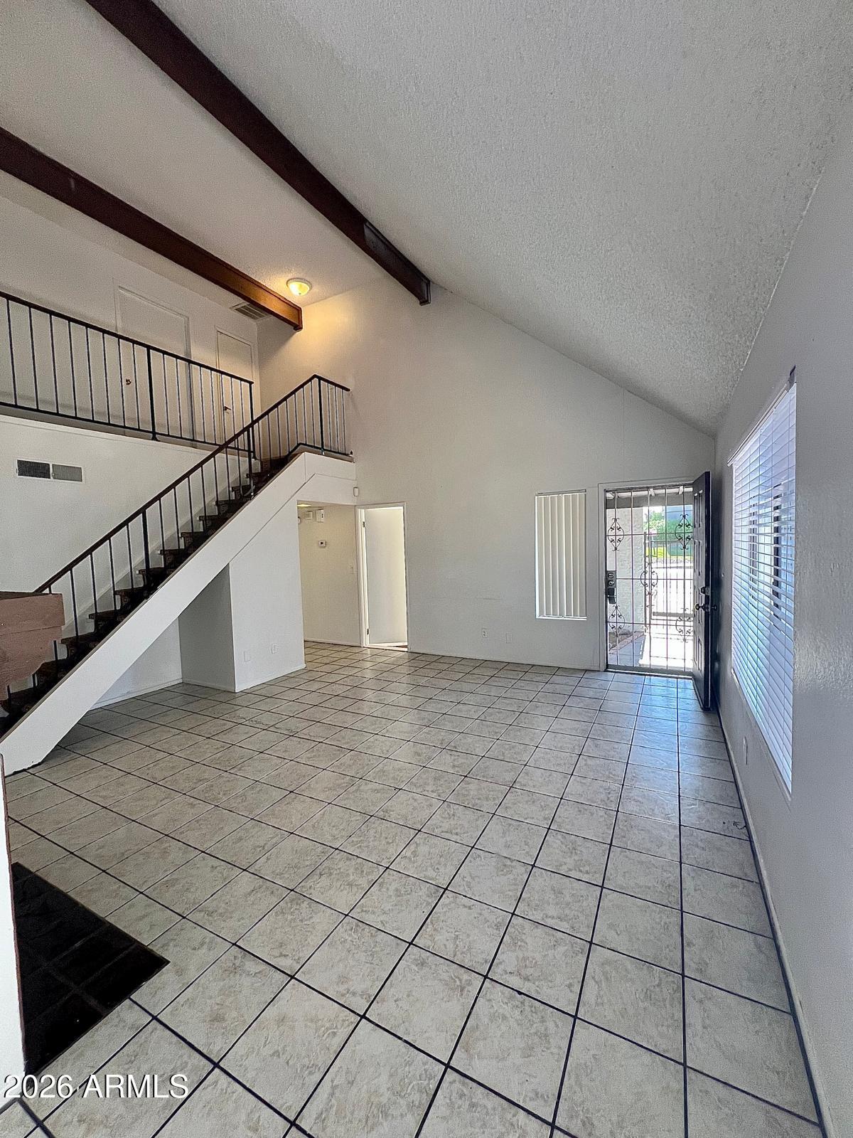 ROSE GARDEN PLACE UNIT 3 - Residential Lease