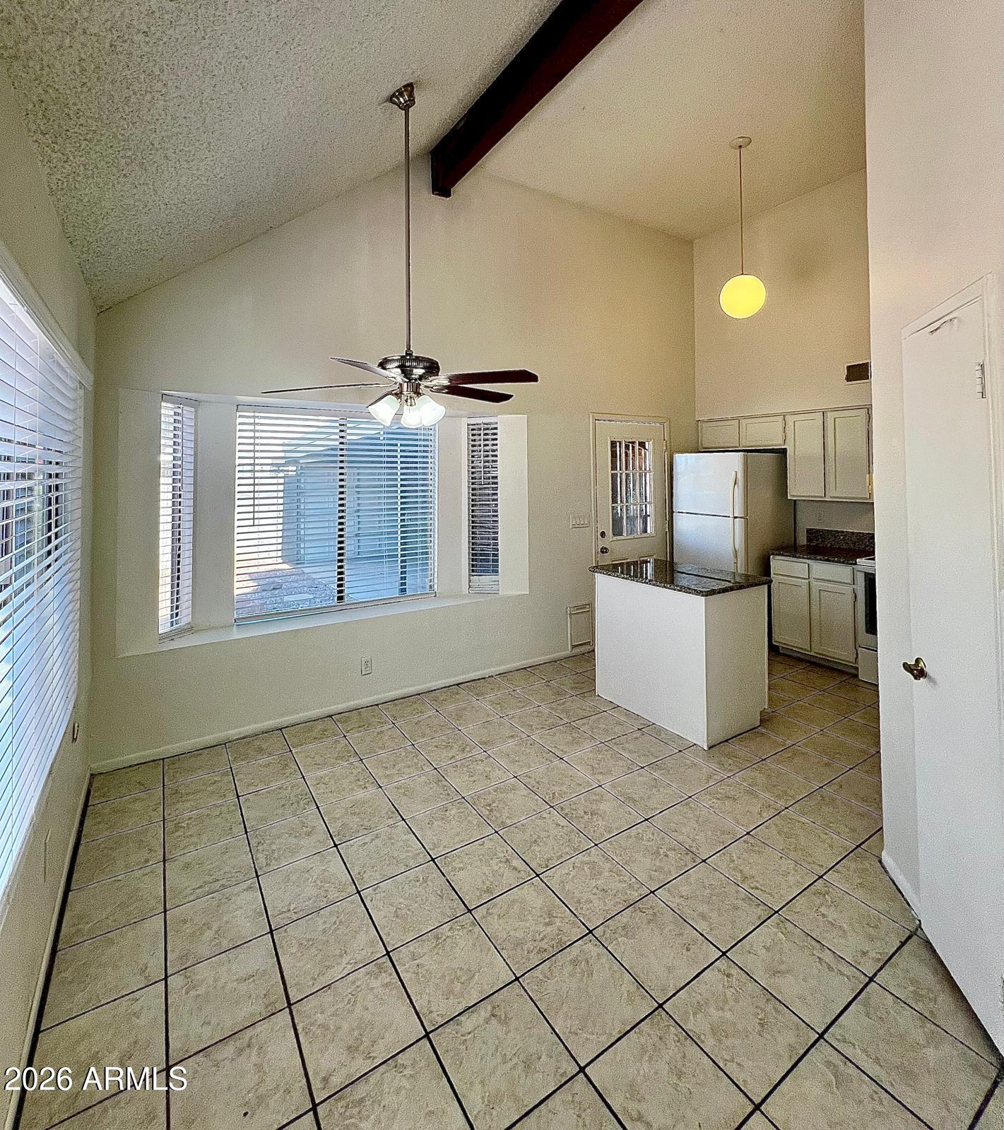 ROSE GARDEN PLACE UNIT 3 - Residential Lease