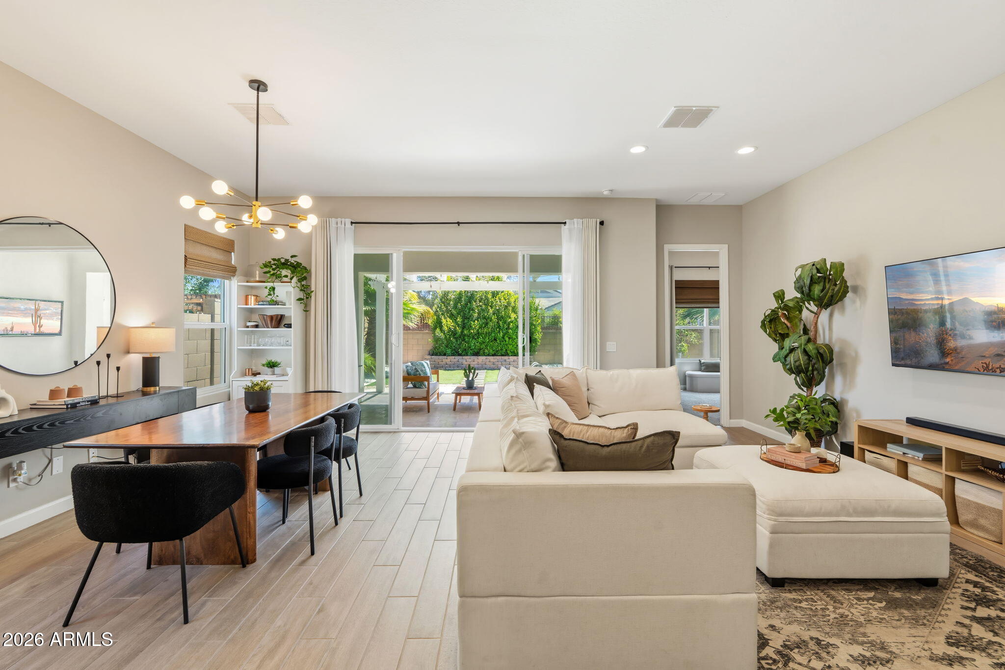 HILLSTONE SOUTH - Residential