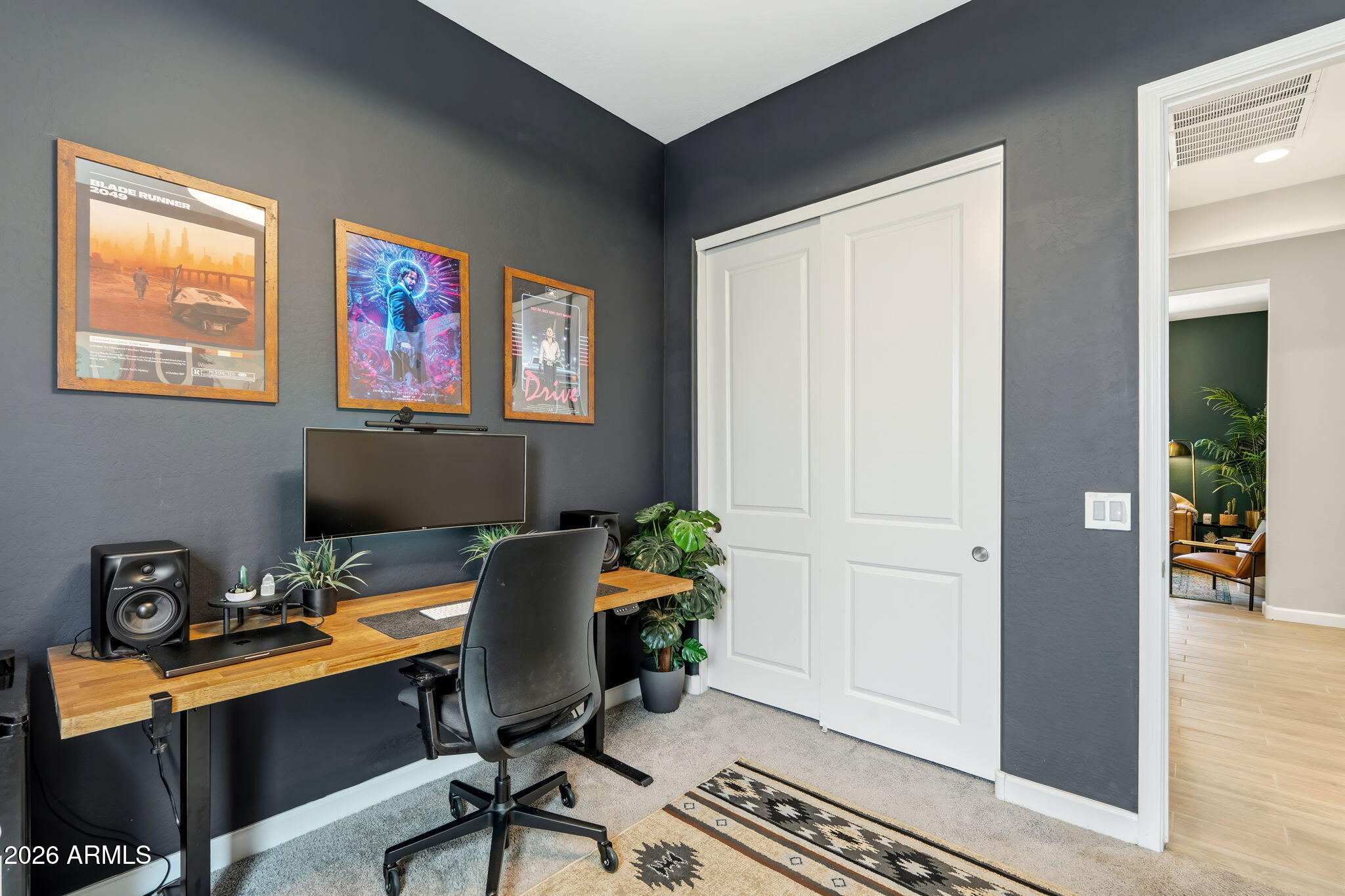 HILLSTONE SOUTH - Residential