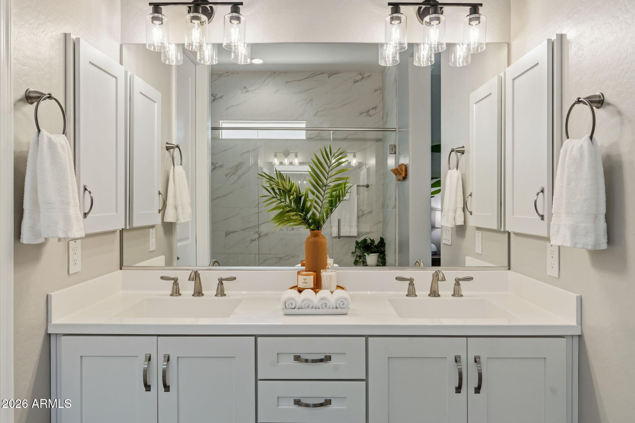 HILLSTONE SOUTH - Residential