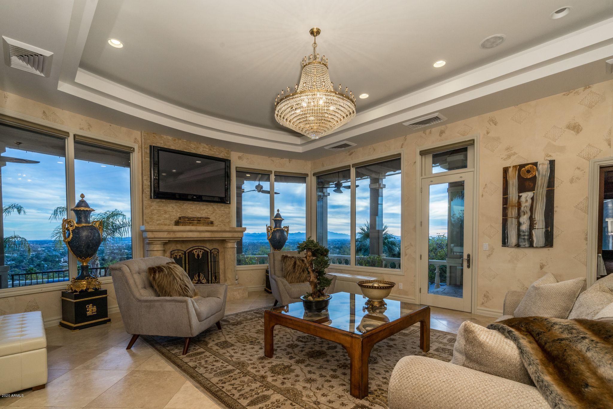 CAMELBACK VISTA ESTATES - Residential