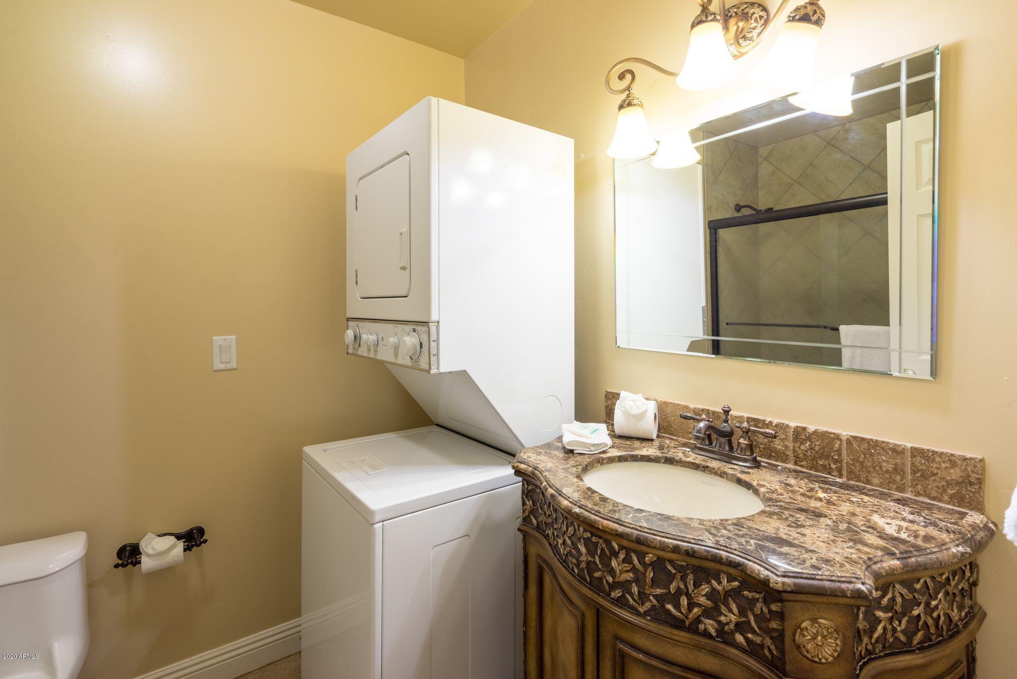 CAMELBACK VISTA ESTATES - Residential