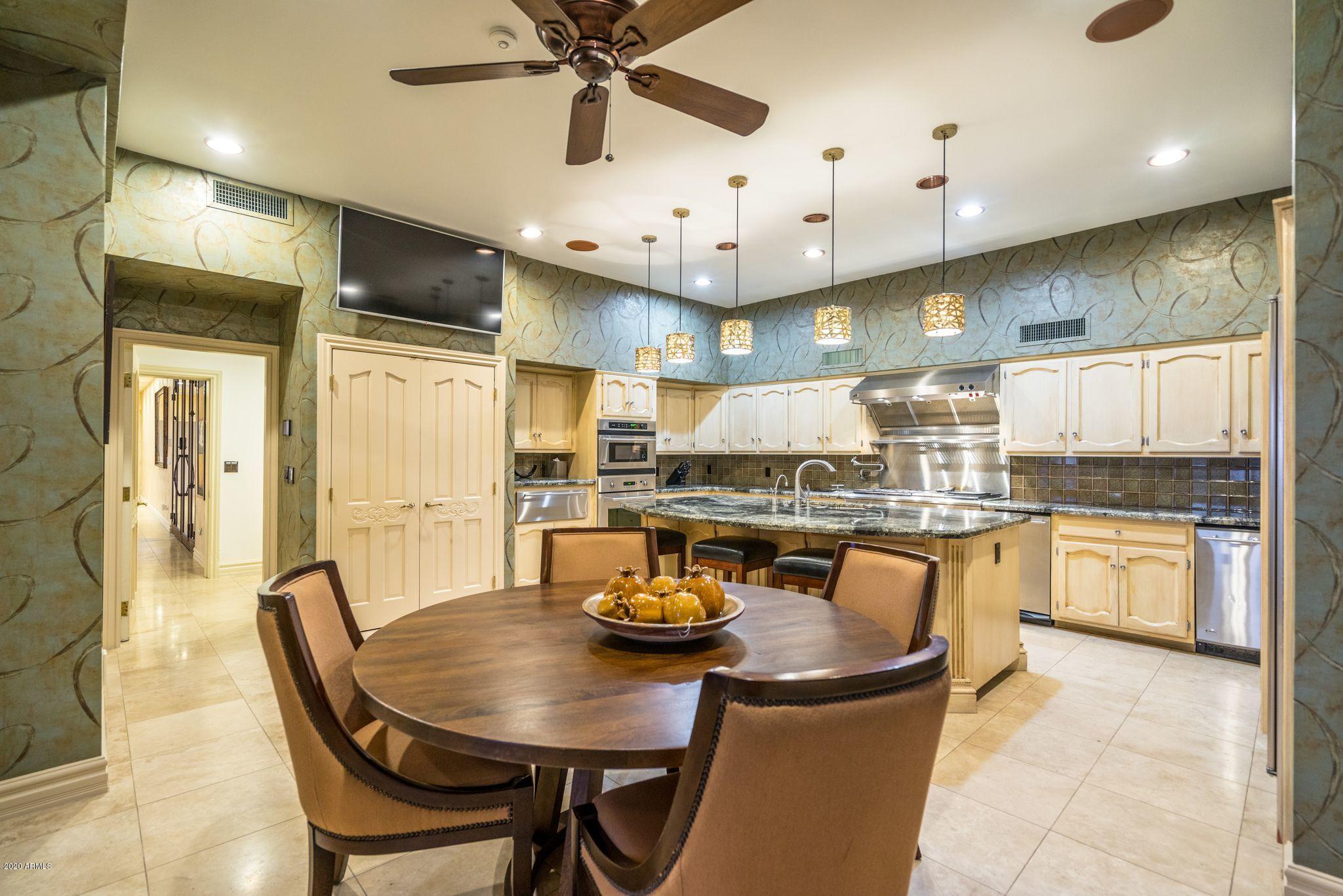 CAMELBACK VISTA ESTATES - Residential