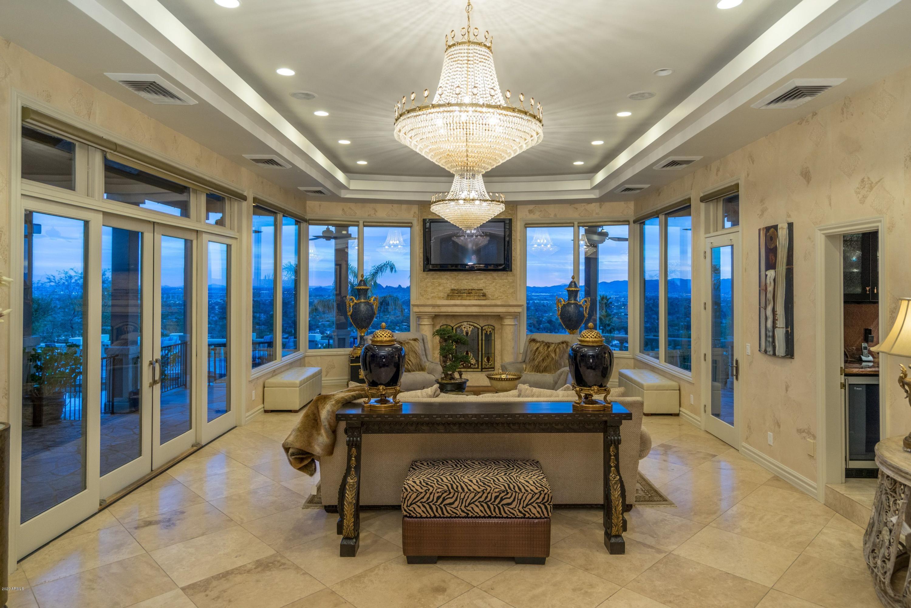 CAMELBACK VISTA ESTATES - Residential