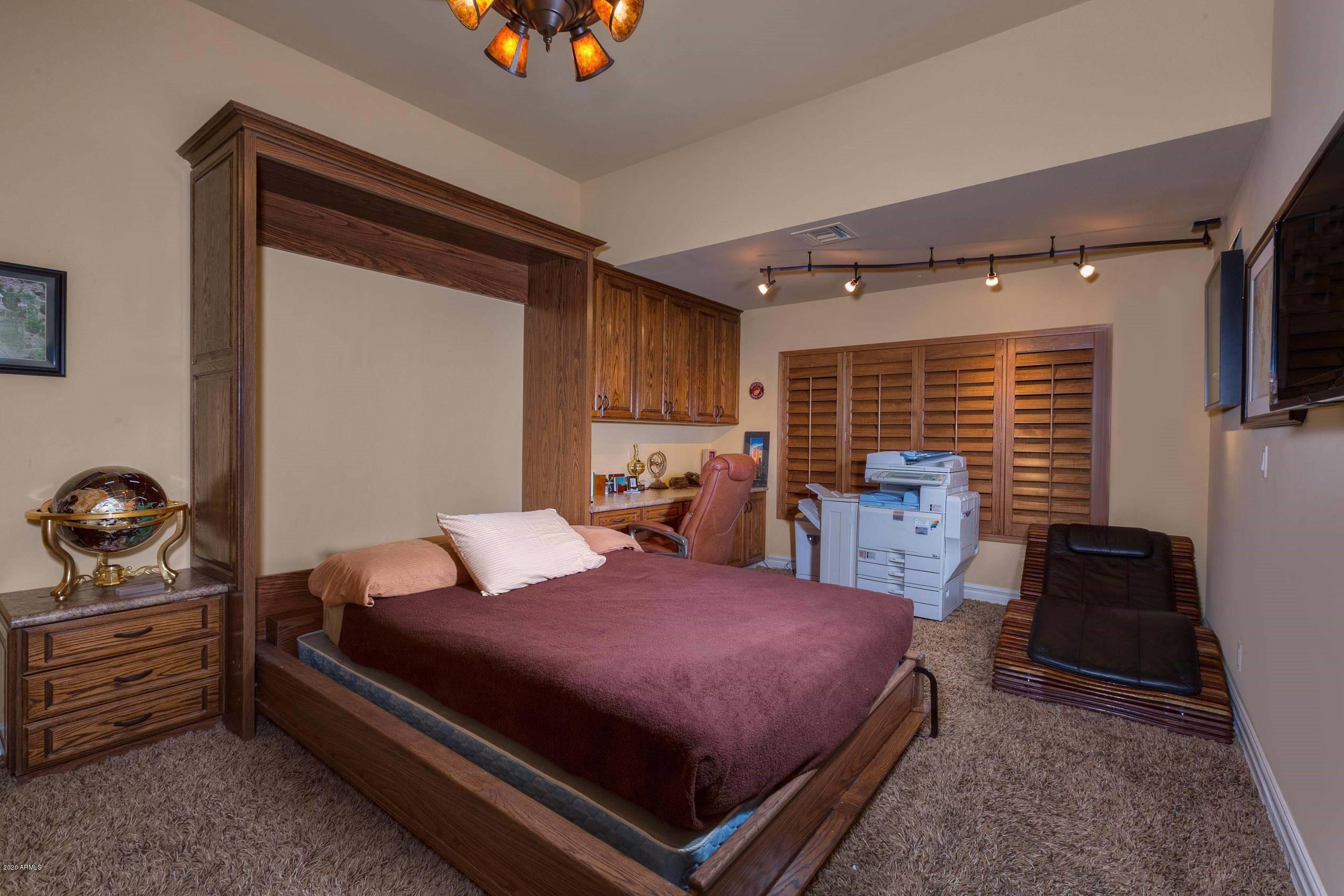CAMELBACK VISTA ESTATES - Residential