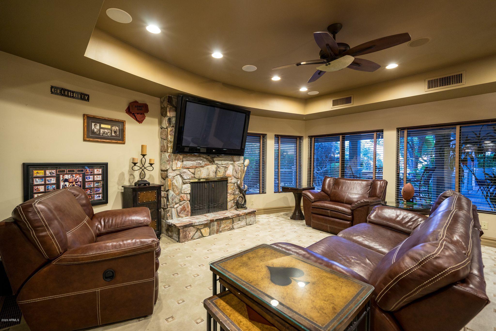 CAMELBACK VISTA ESTATES - Residential