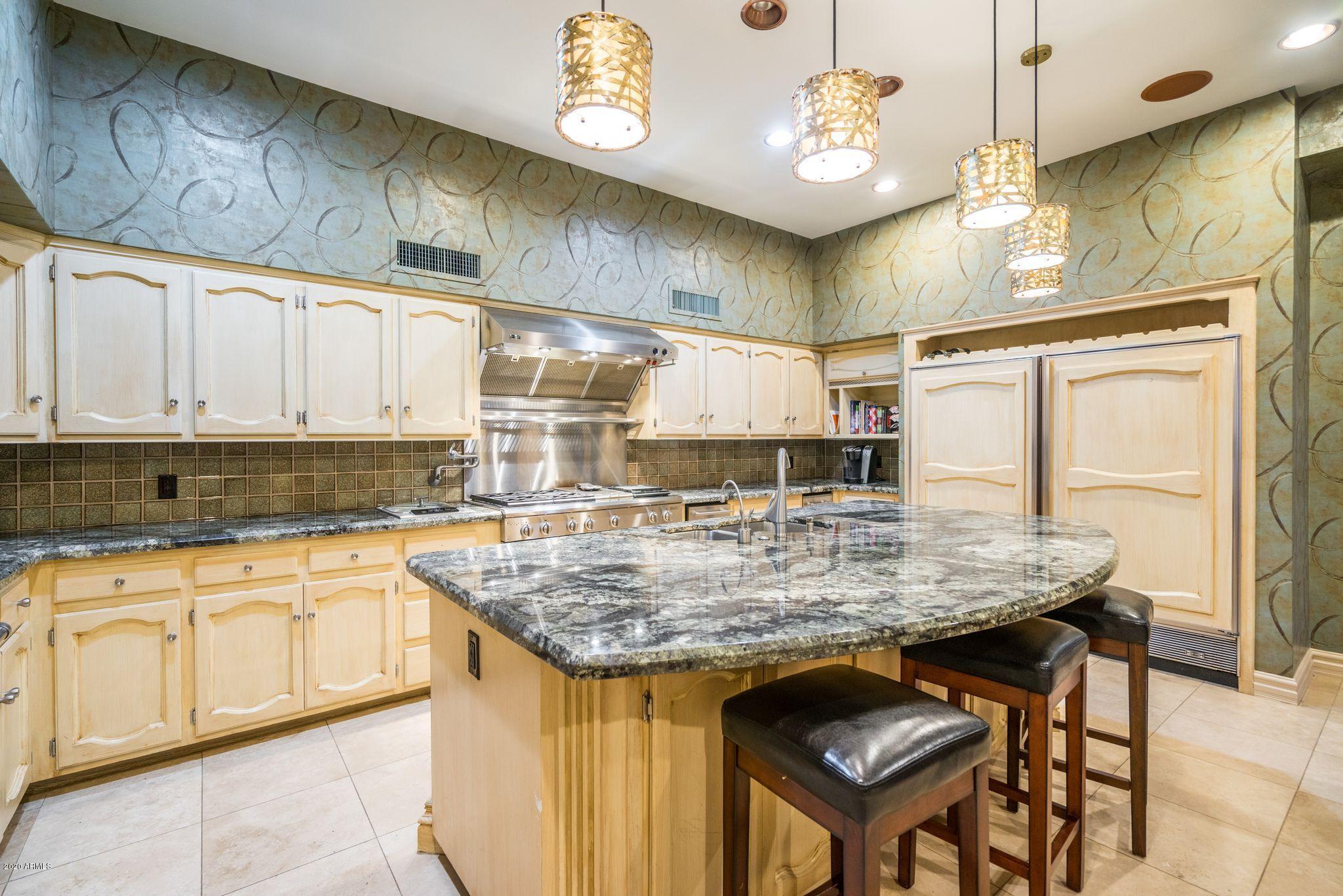 CAMELBACK VISTA ESTATES - Residential