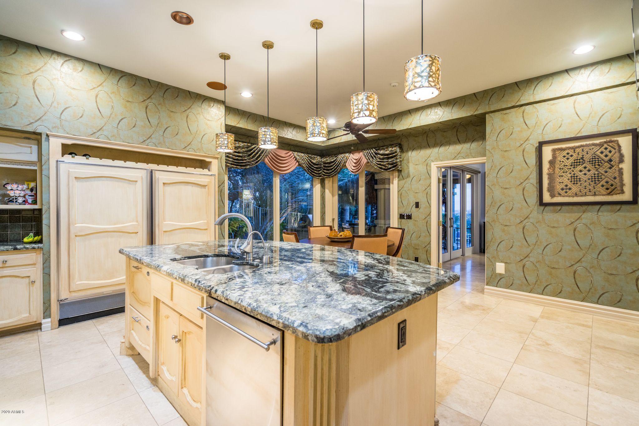 CAMELBACK VISTA ESTATES - Residential