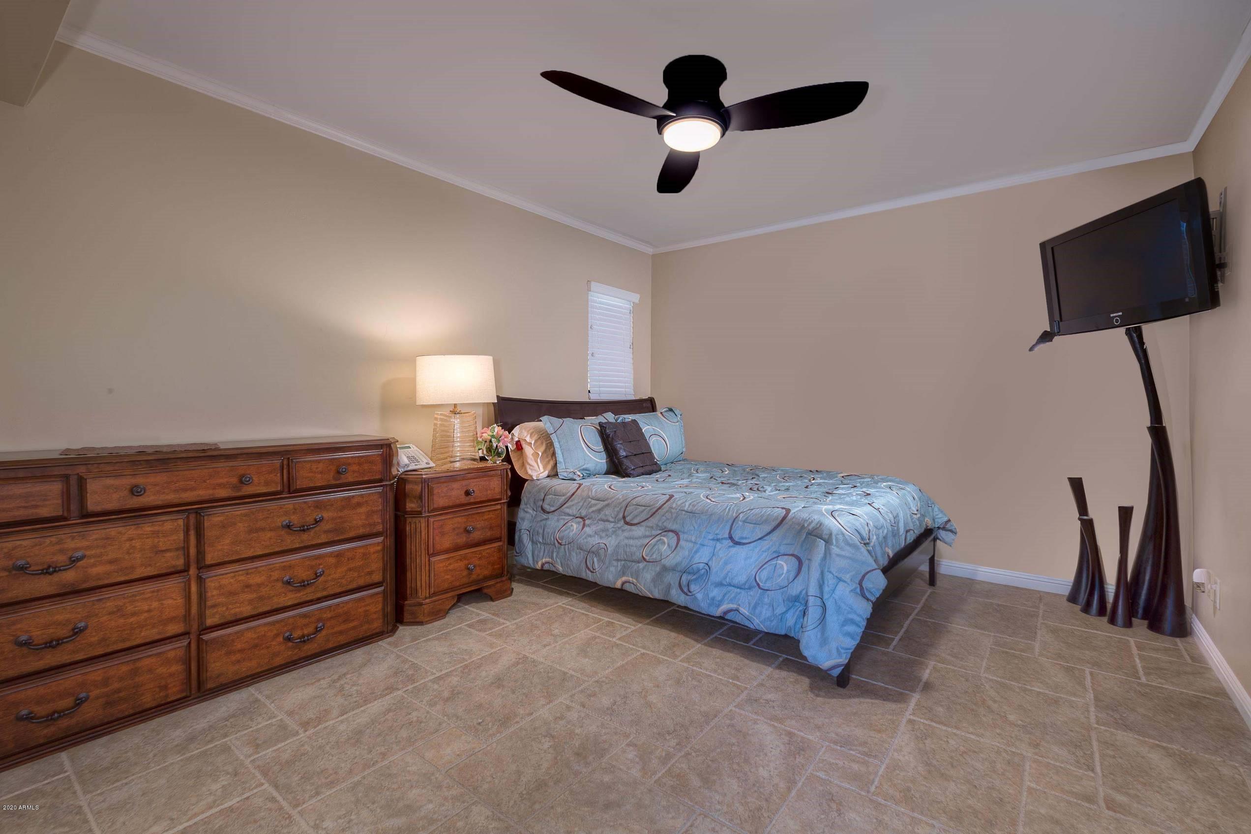 CAMELBACK VISTA ESTATES - Residential