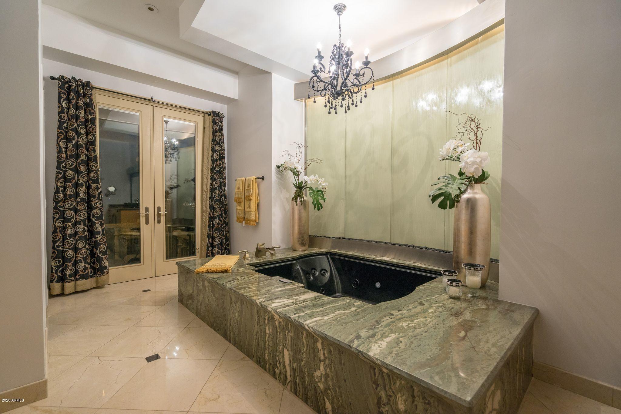 CAMELBACK VISTA ESTATES - Residential