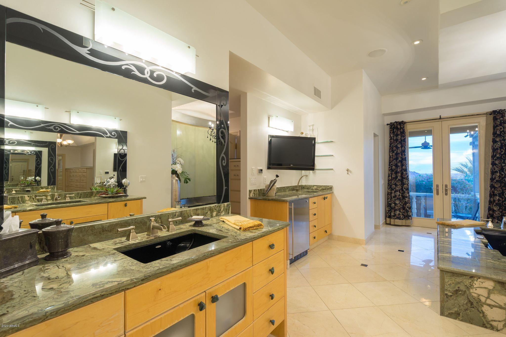 CAMELBACK VISTA ESTATES - Residential