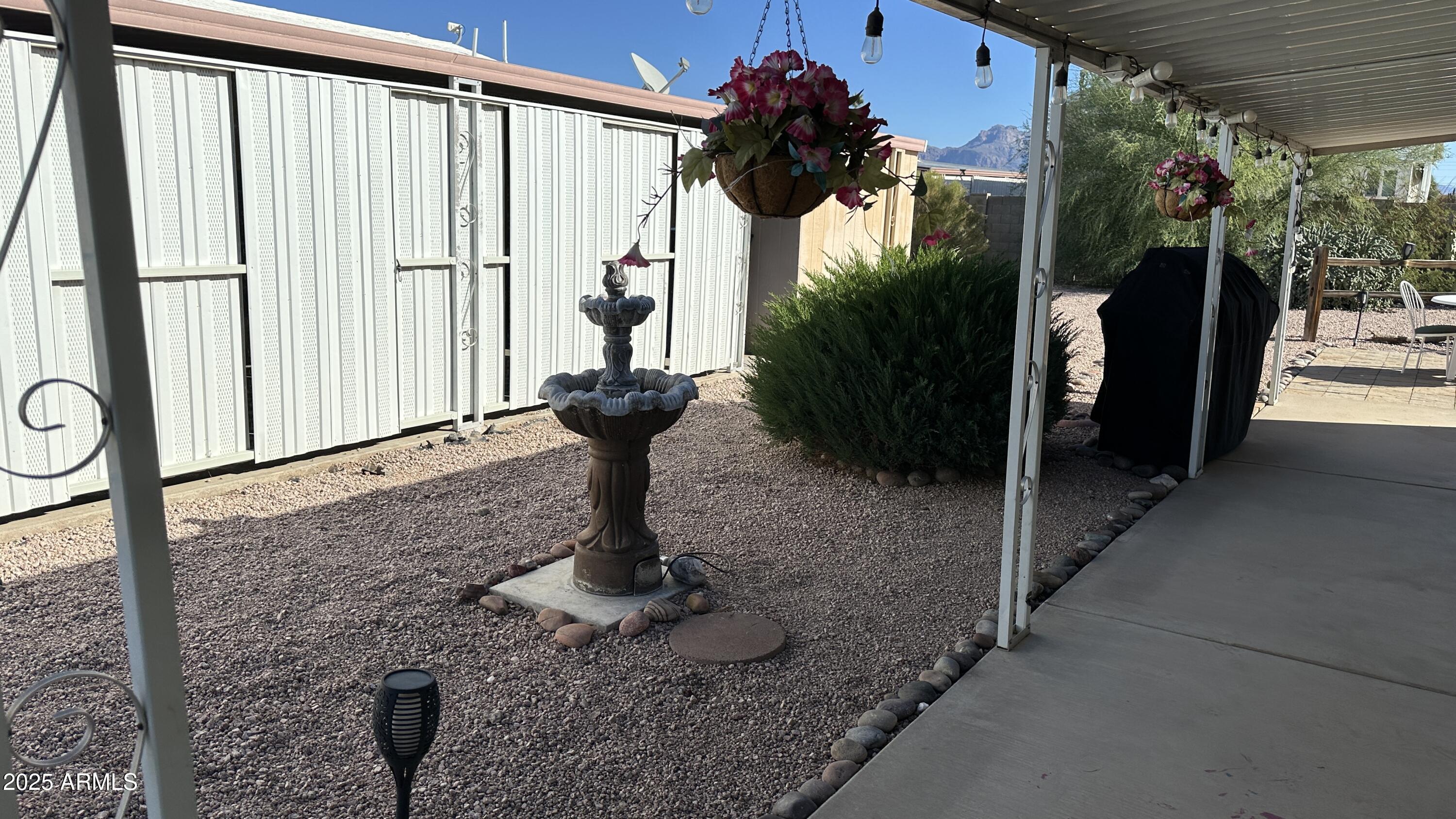 Pueblo Manor - Residential