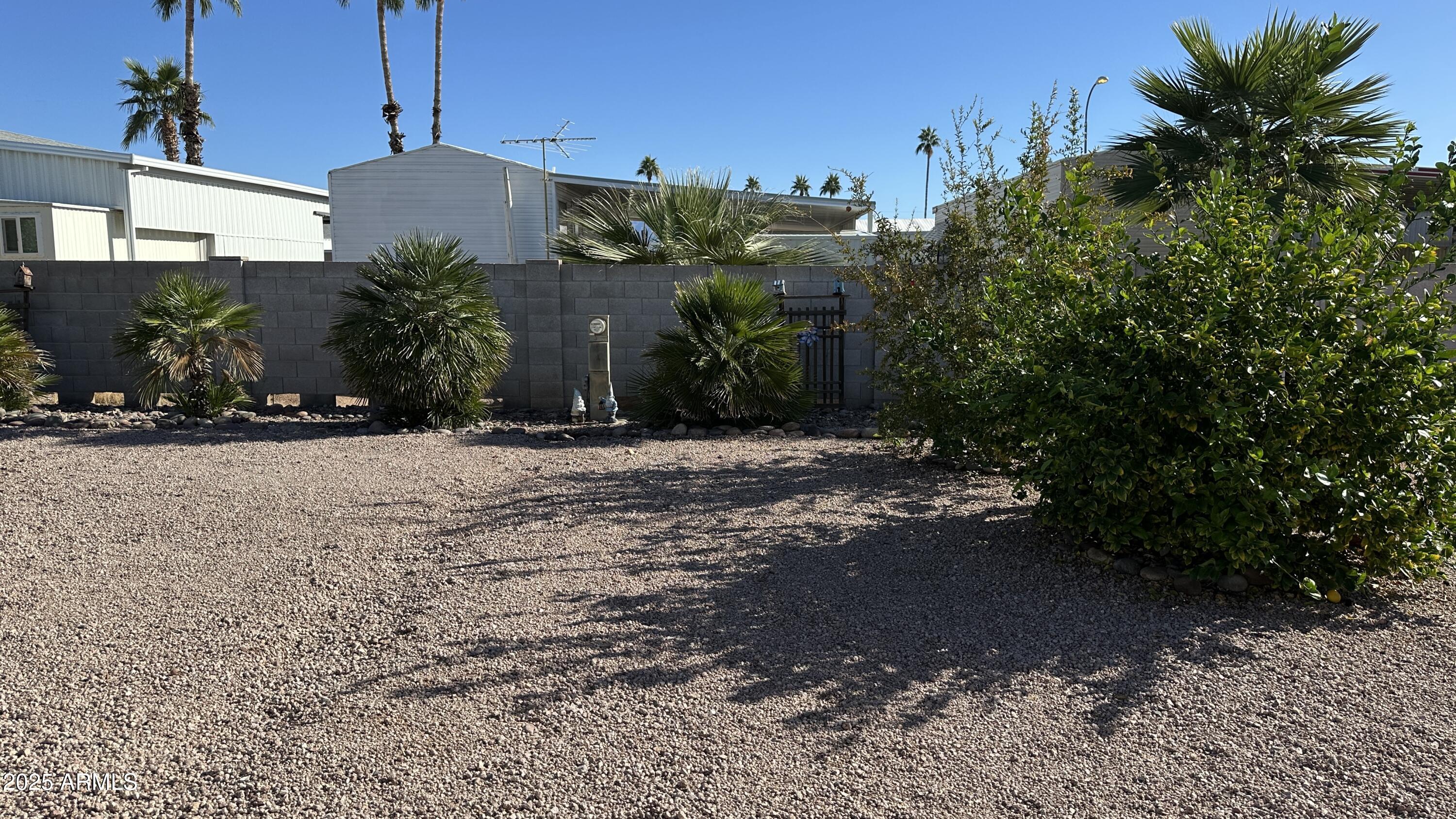 Pueblo Manor - Residential