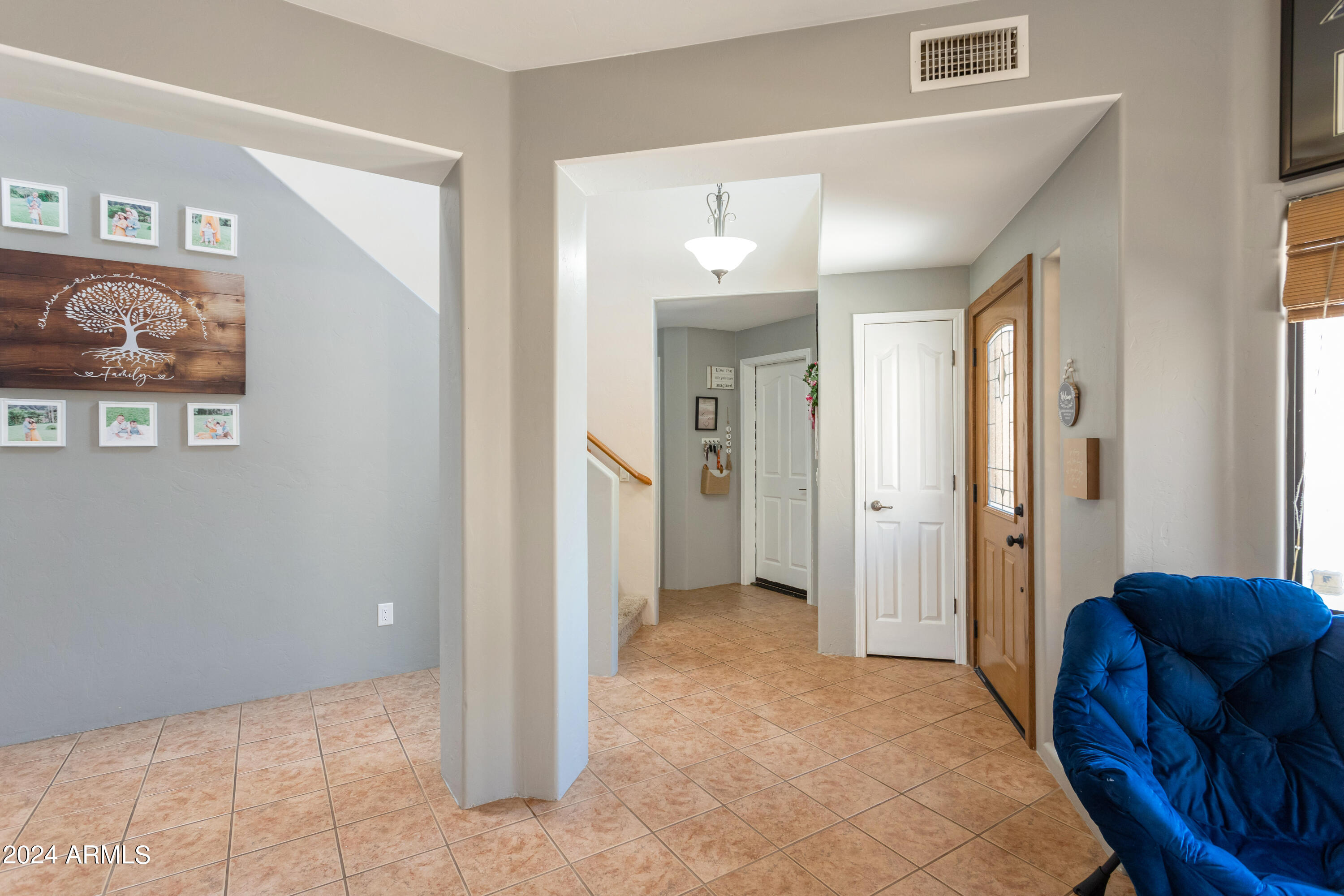 THE LEGENDS VALIENTE - Residential