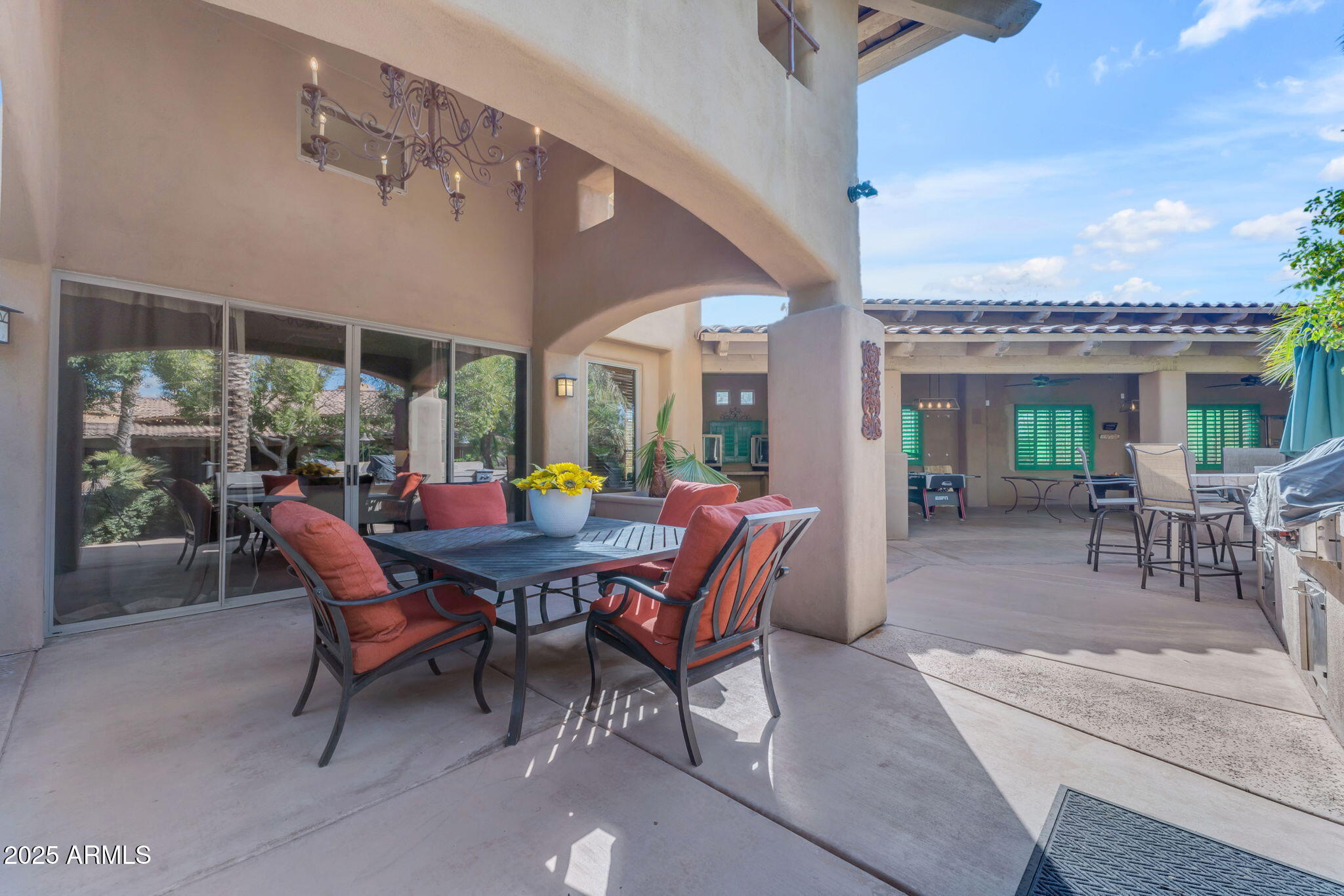 MIRAGE CROSSING - Residential