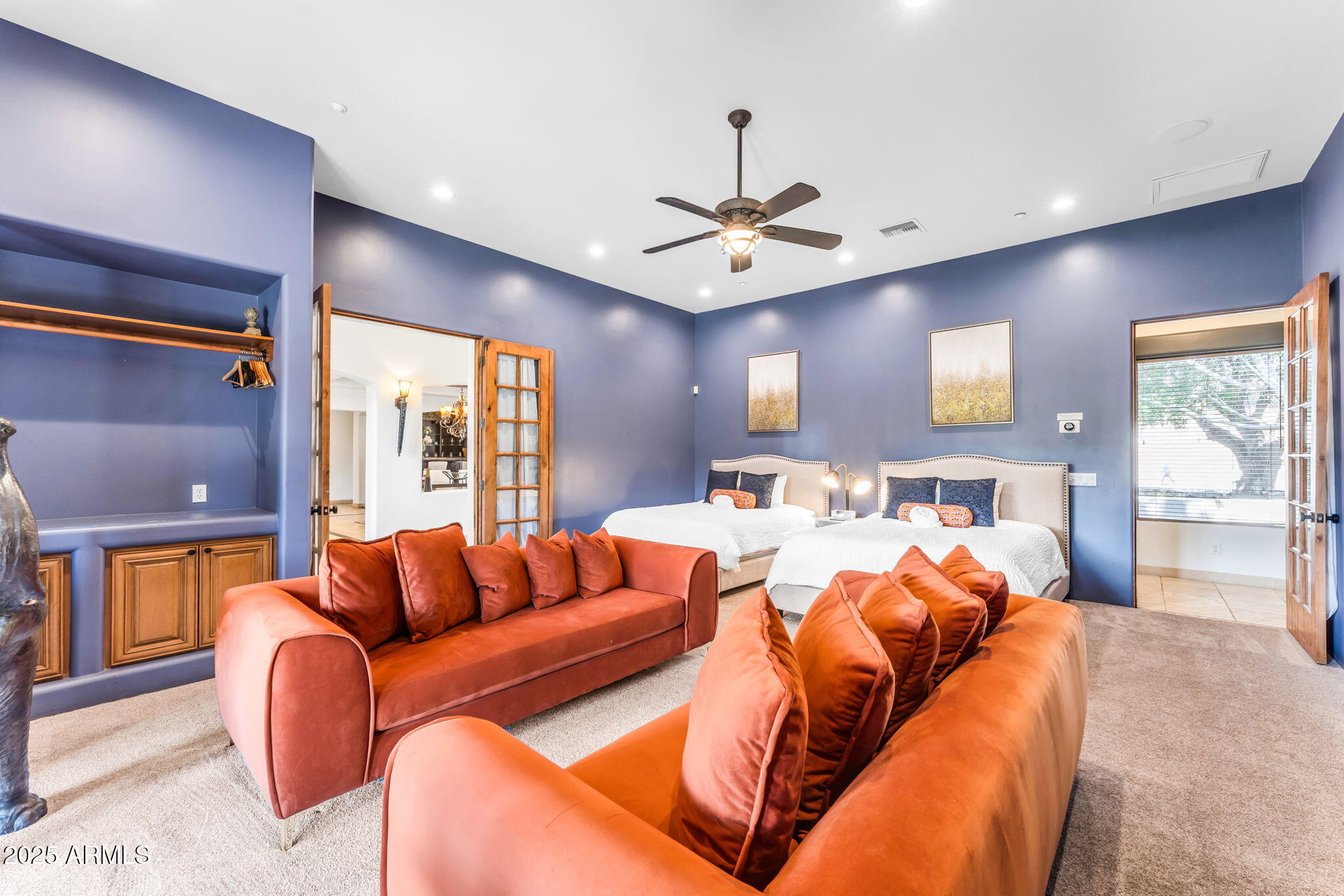MIRAGE CROSSING - Residential