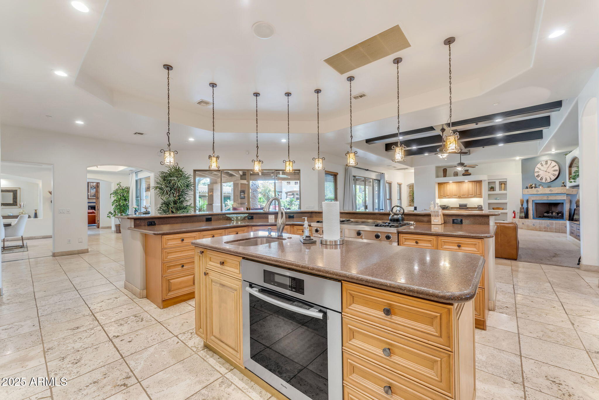 MIRAGE CROSSING - Residential