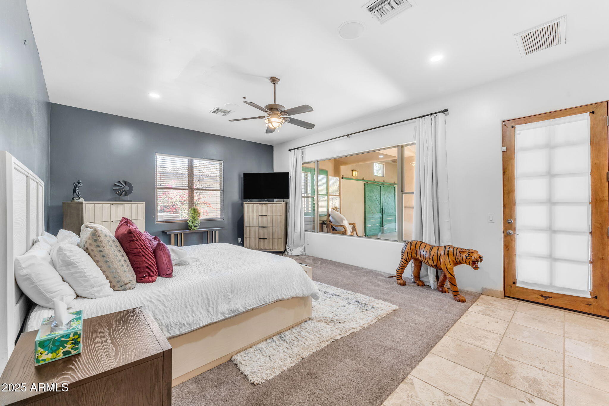 MIRAGE CROSSING - Residential