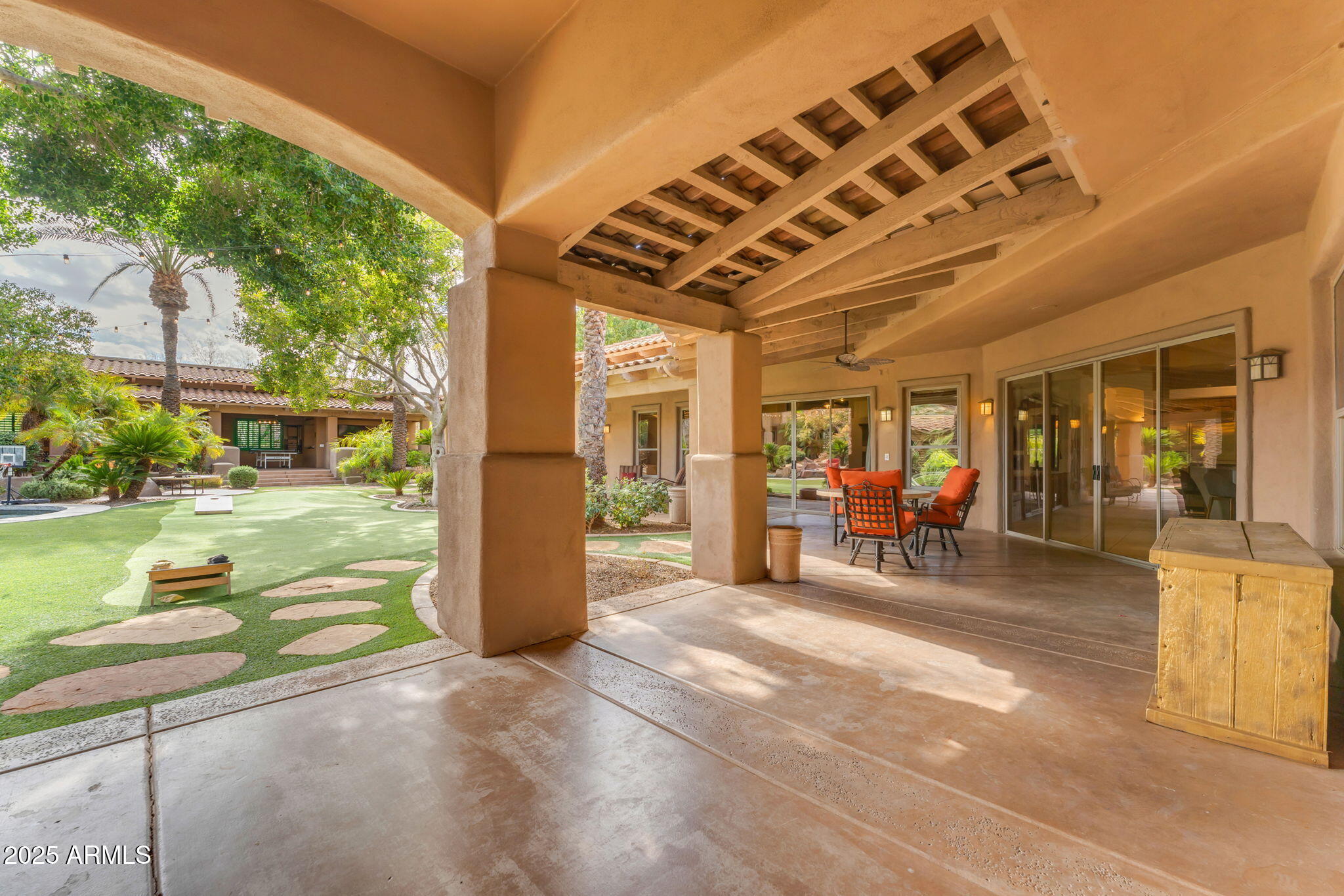MIRAGE CROSSING - Residential