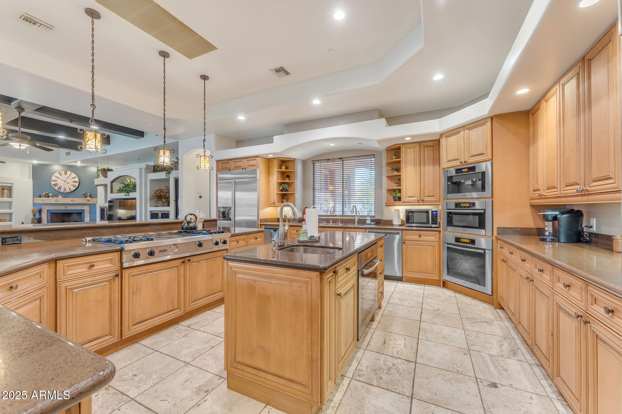 MIRAGE CROSSING - Residential