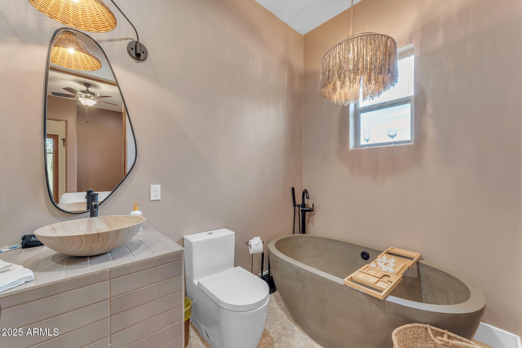 MIRAGE CROSSING - Residential