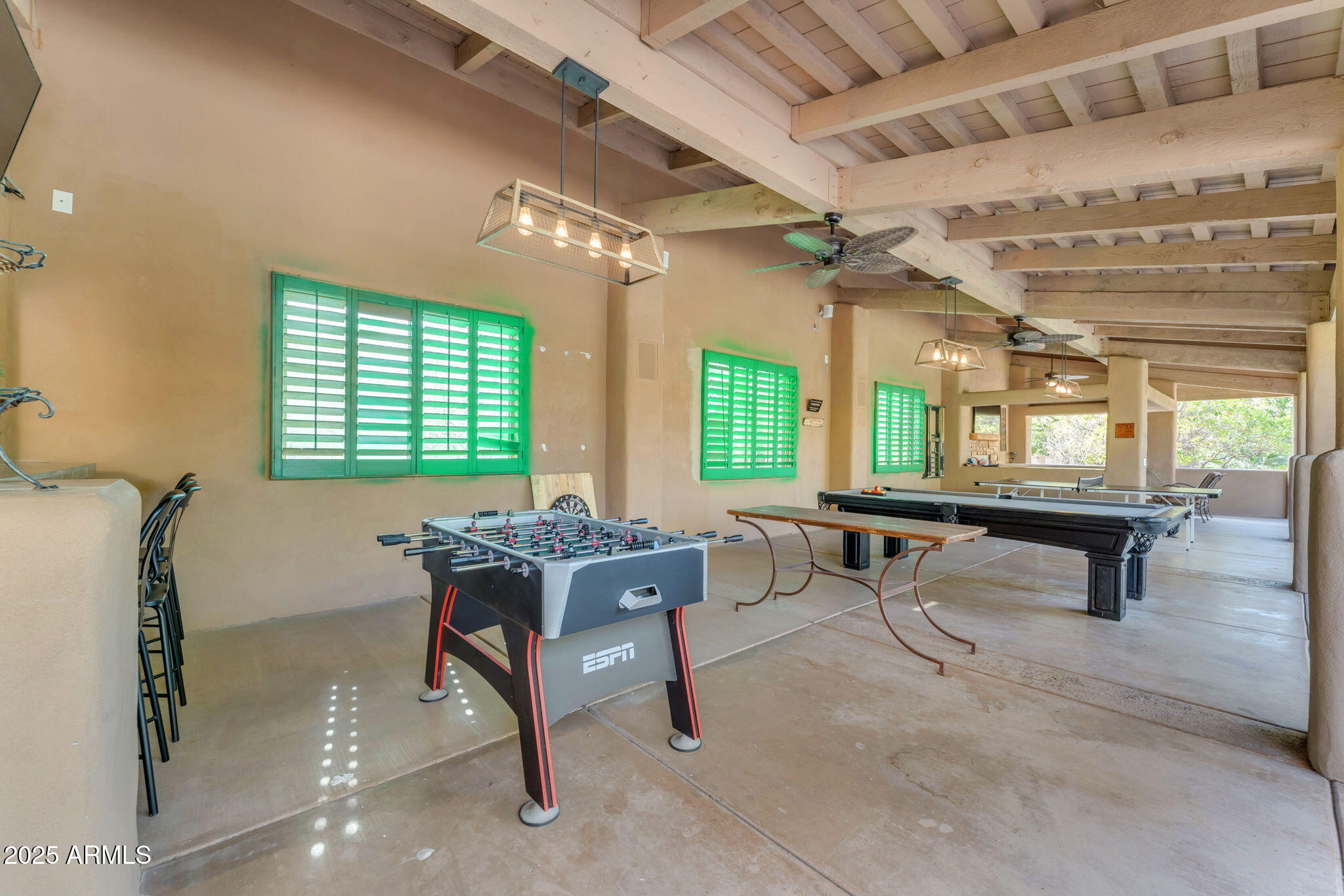 MIRAGE CROSSING - Residential
