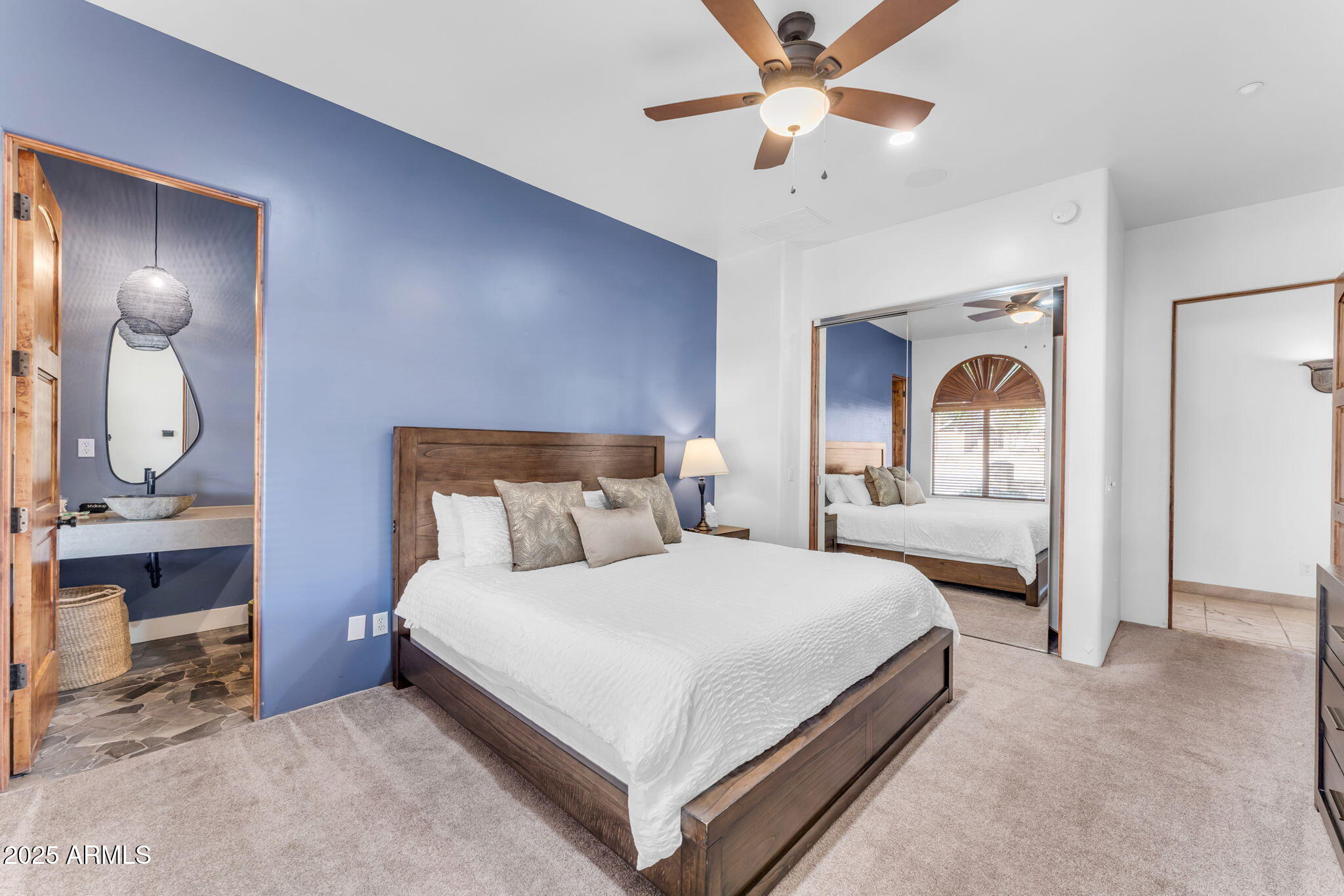 MIRAGE CROSSING - Residential