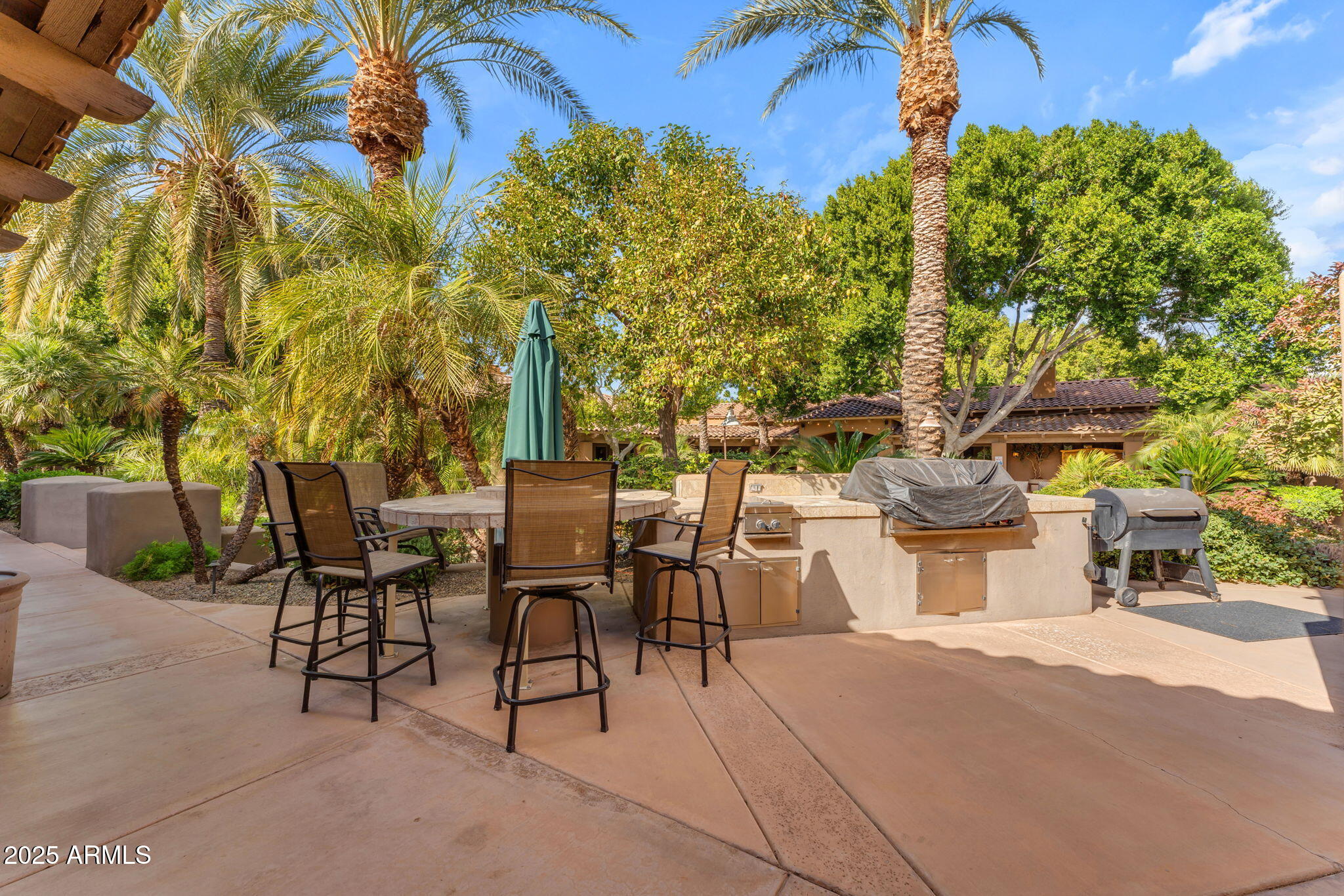 MIRAGE CROSSING - Residential