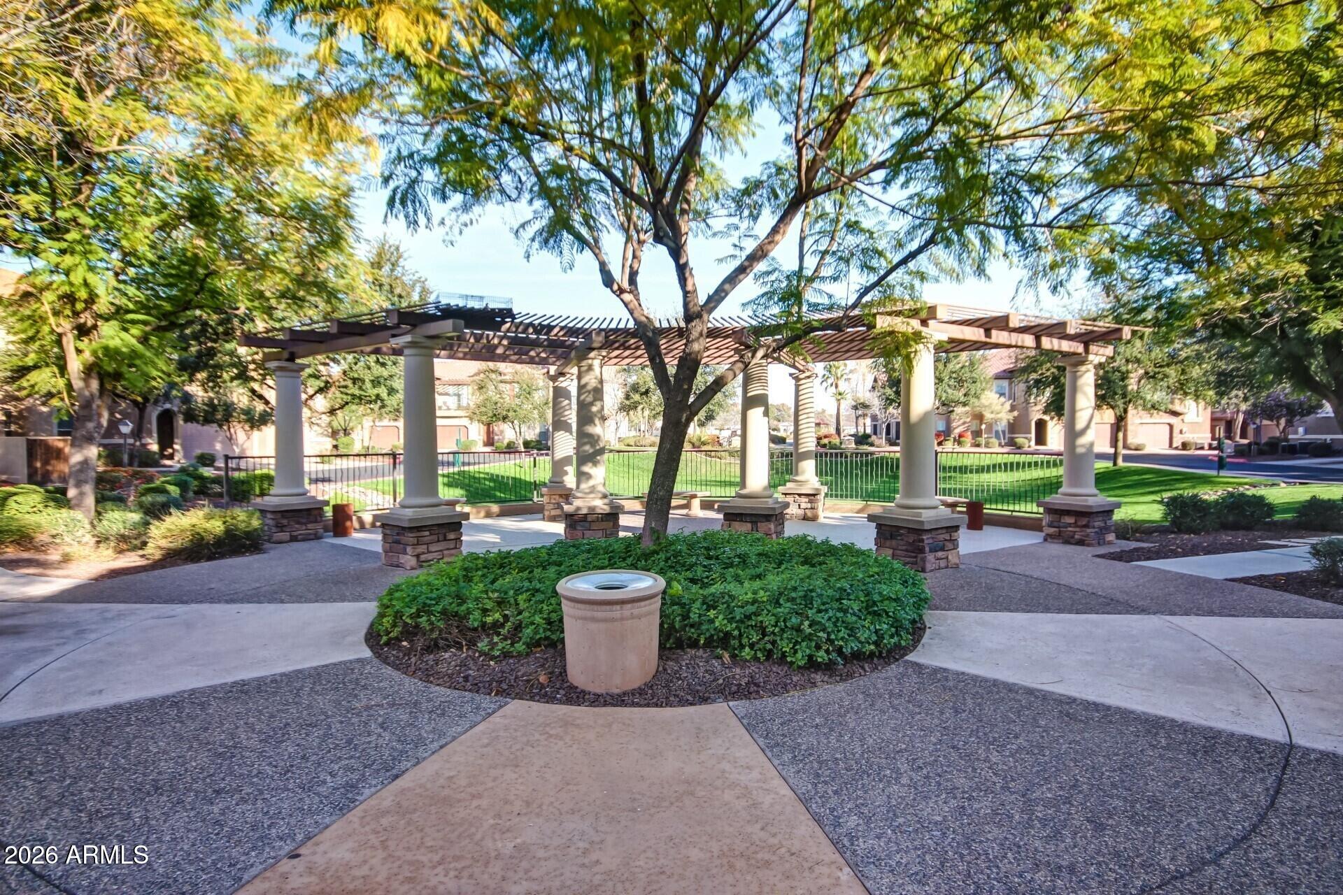 RENAISSANCE VILLAS ON THE PARK CONDOMINIUM - Residential